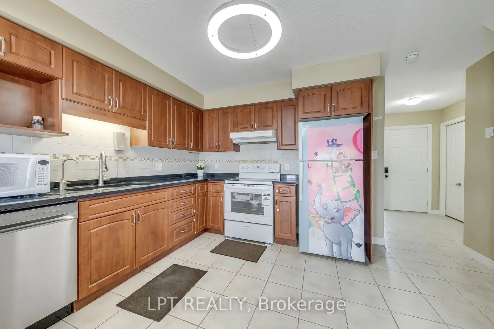 10 Fallowfield Drive #6