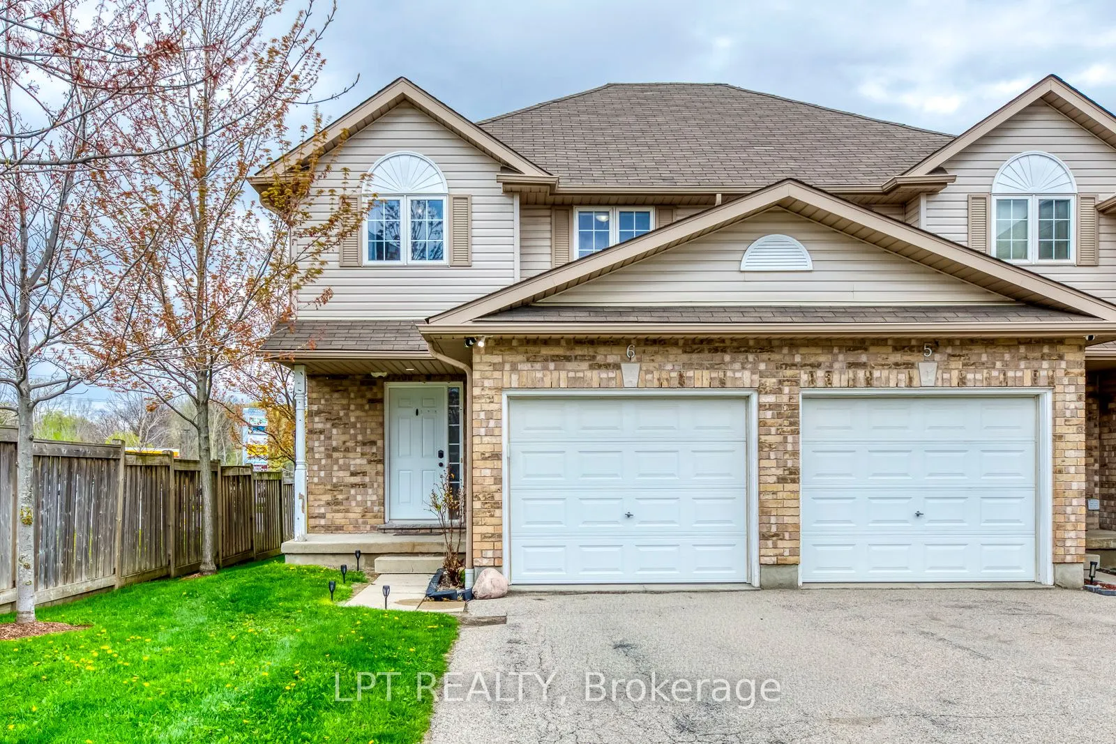 10 Fallowfield Drive #6