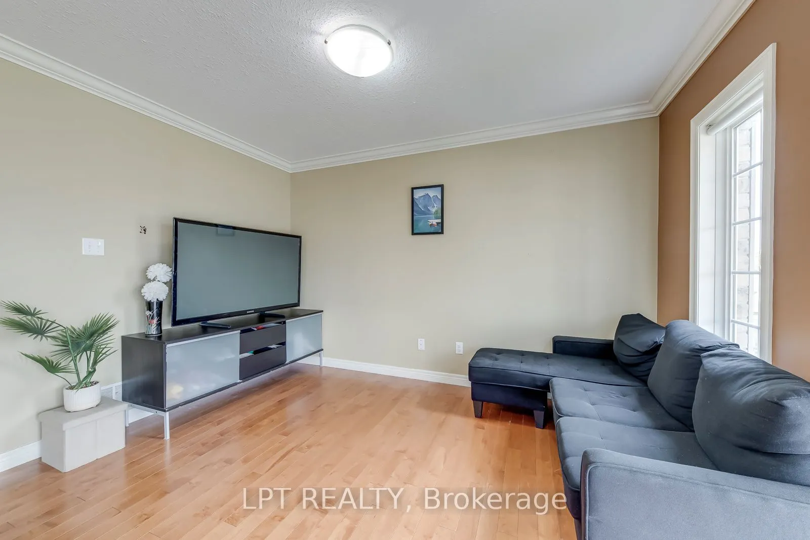 10 Fallowfield Drive #6
