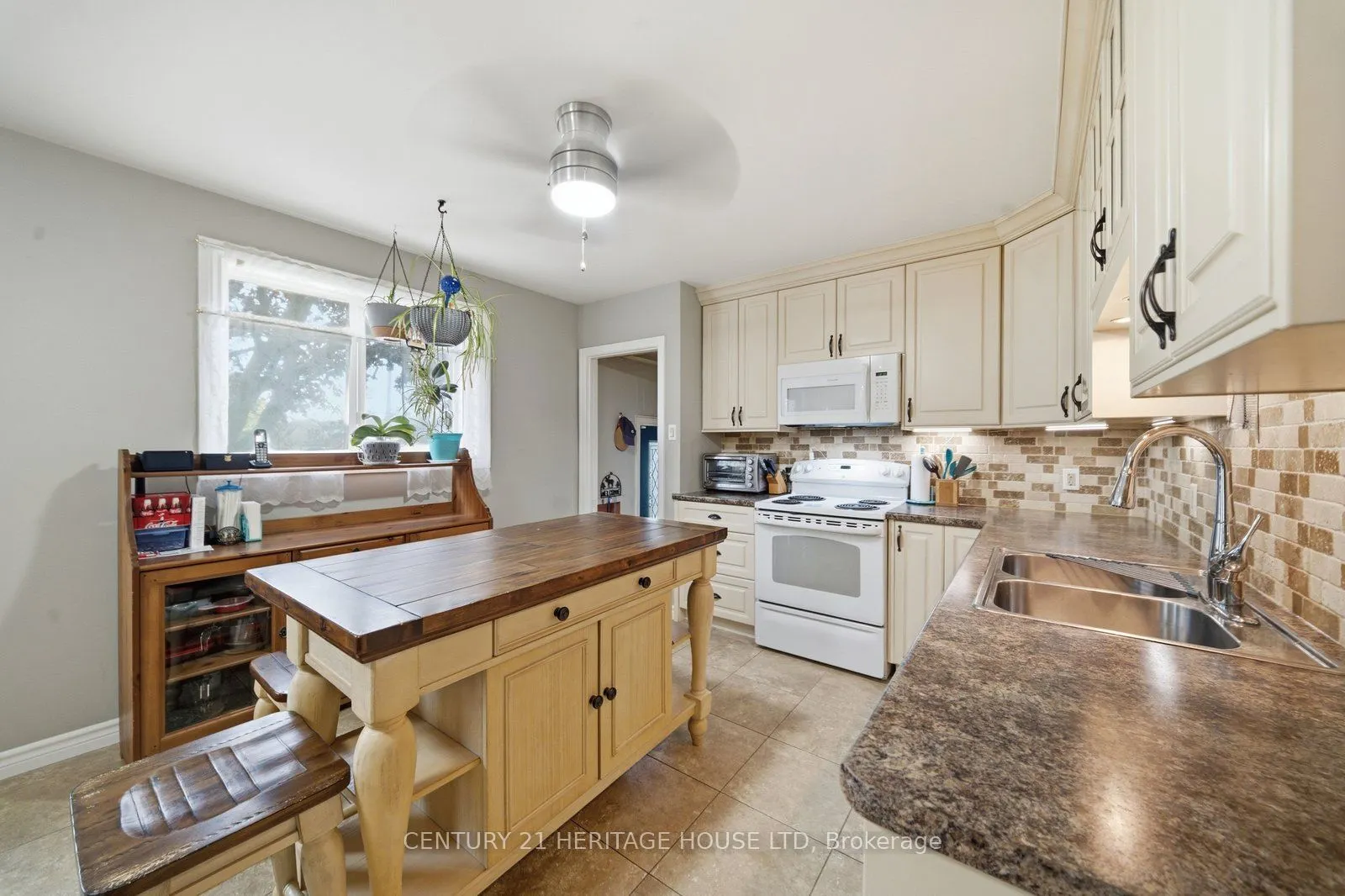 83 Fairview Drive