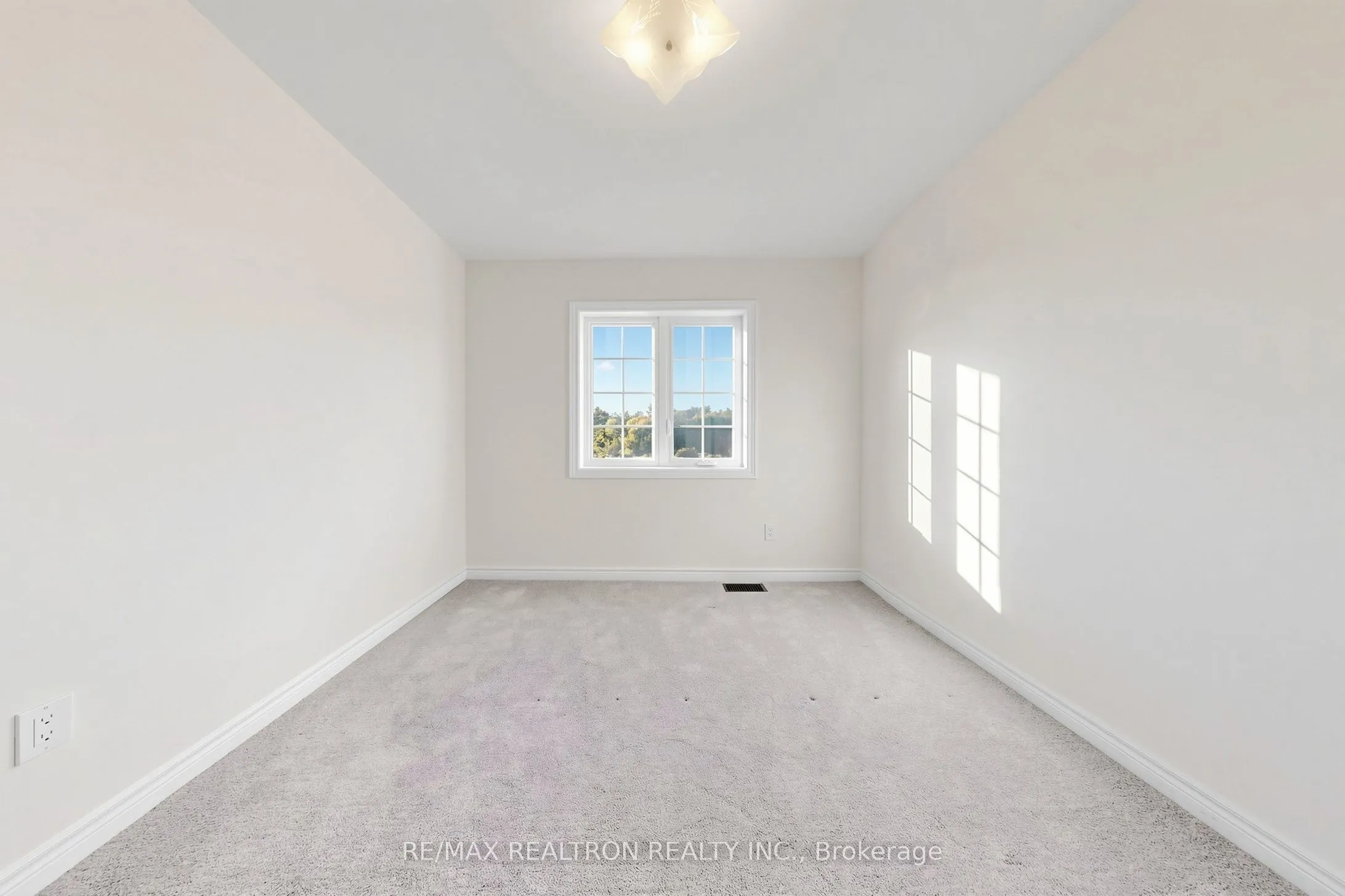 1 East Vista Terrace