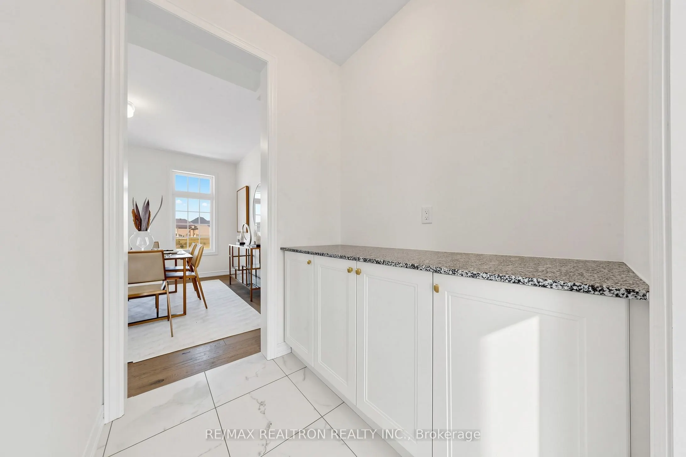 1 East Vista Terrace