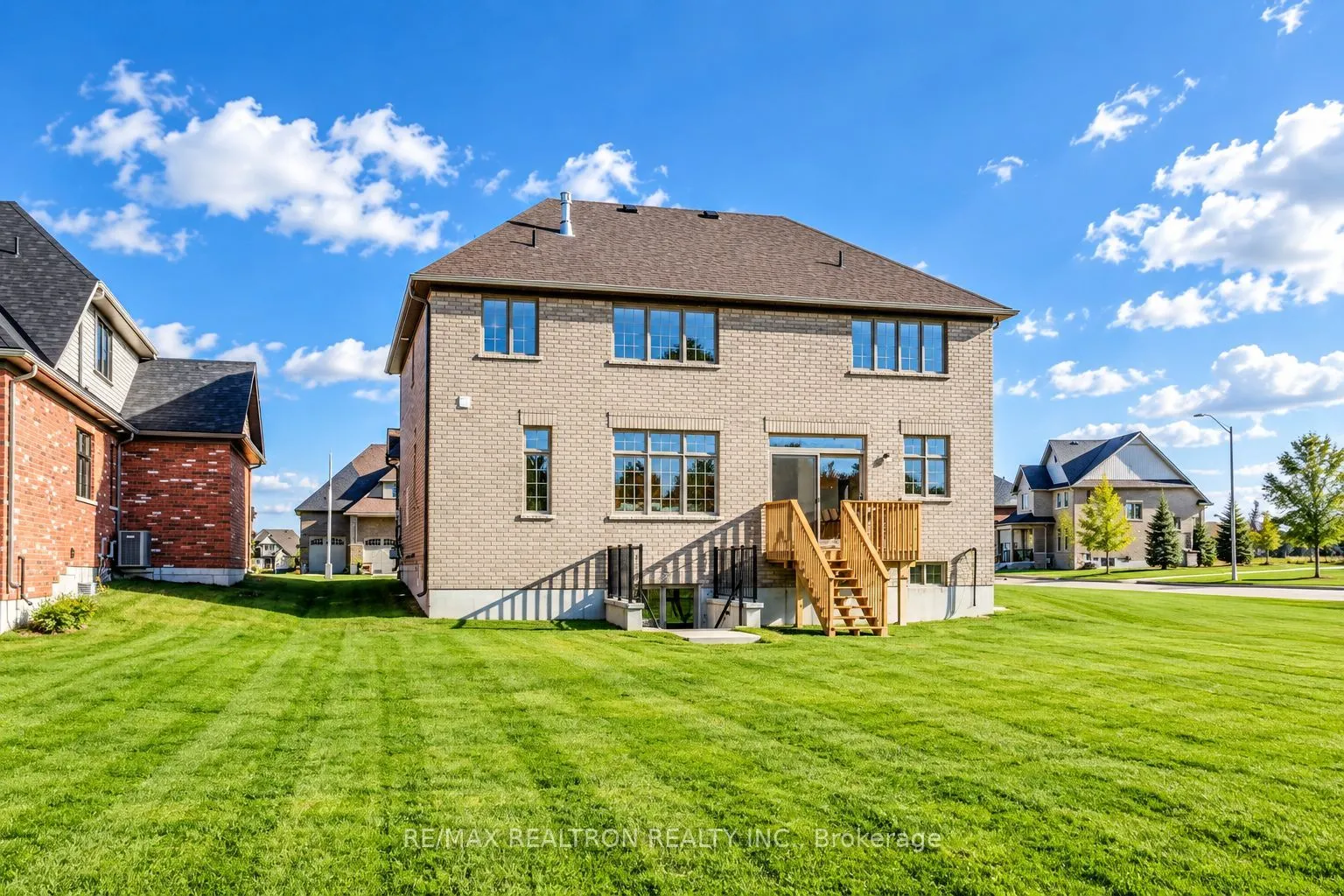 1 East Vista Terrace