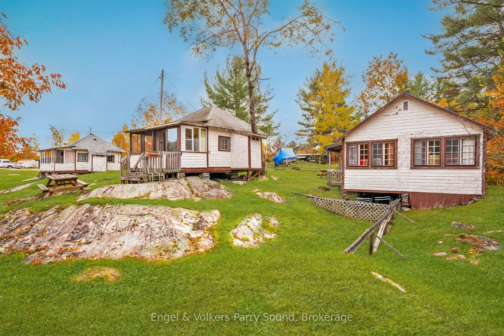 21 Naiscoot Lake Road