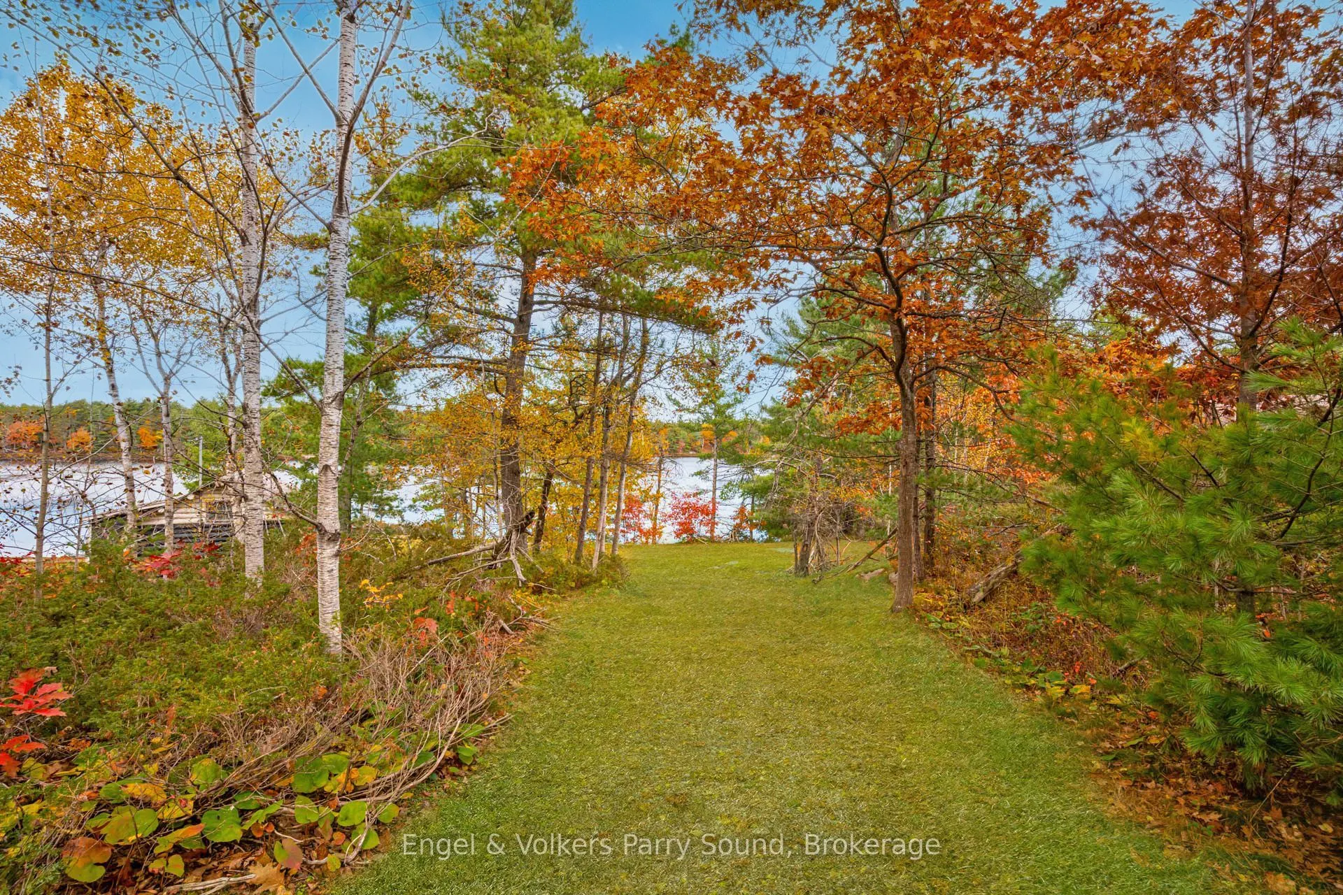 21 Naiscoot Lake Road
