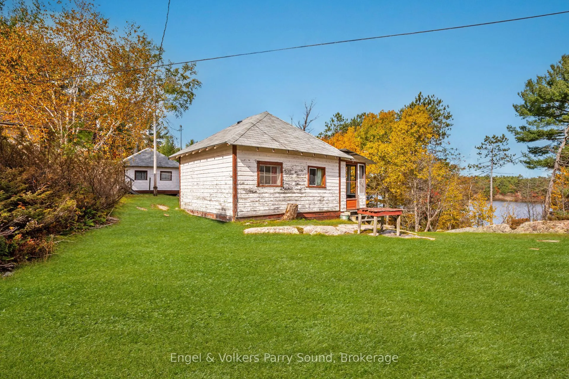 21 Naiscoot Lake Road