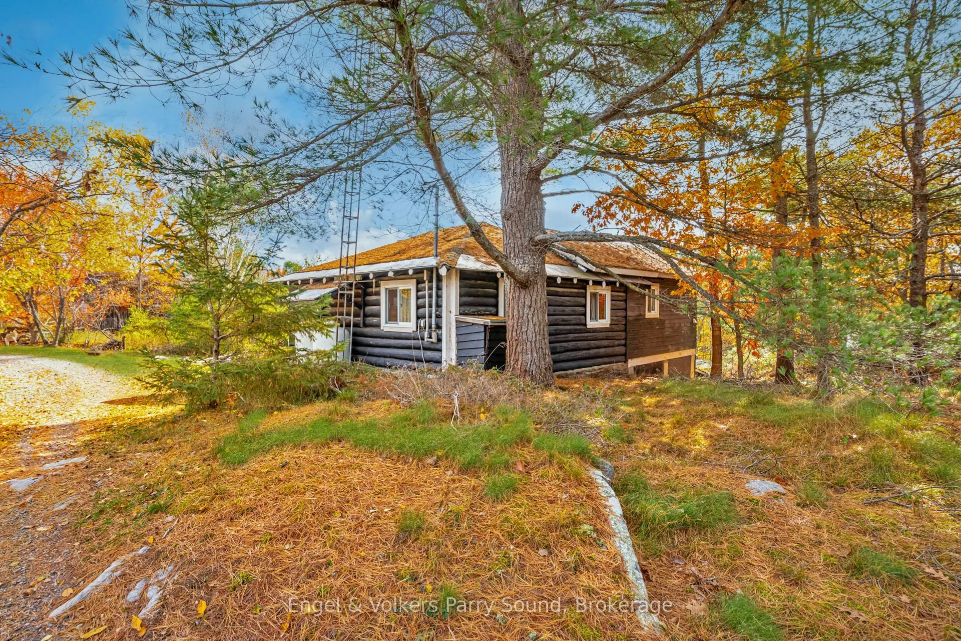 21 Naiscoot Lake Road