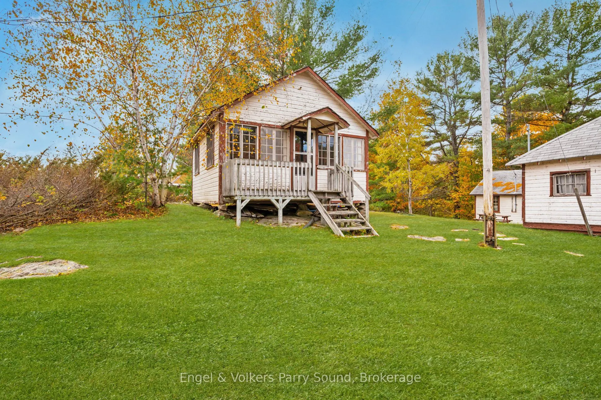 21 Naiscoot Lake Road