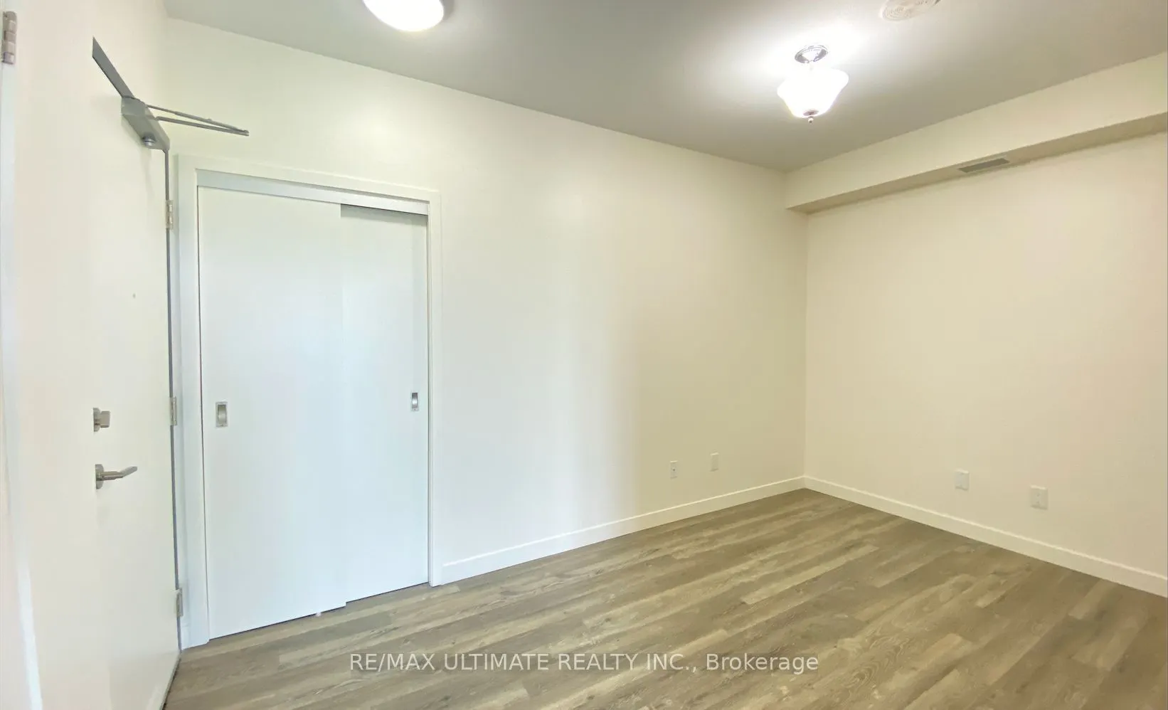 128 King Street N #710