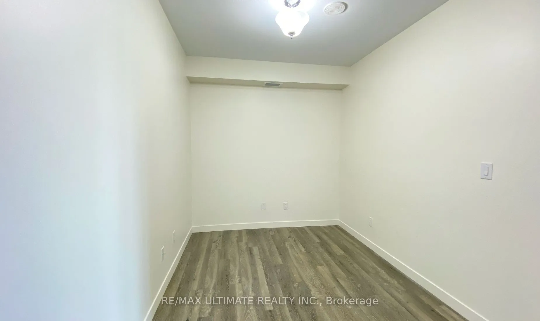 128 King Street N #710