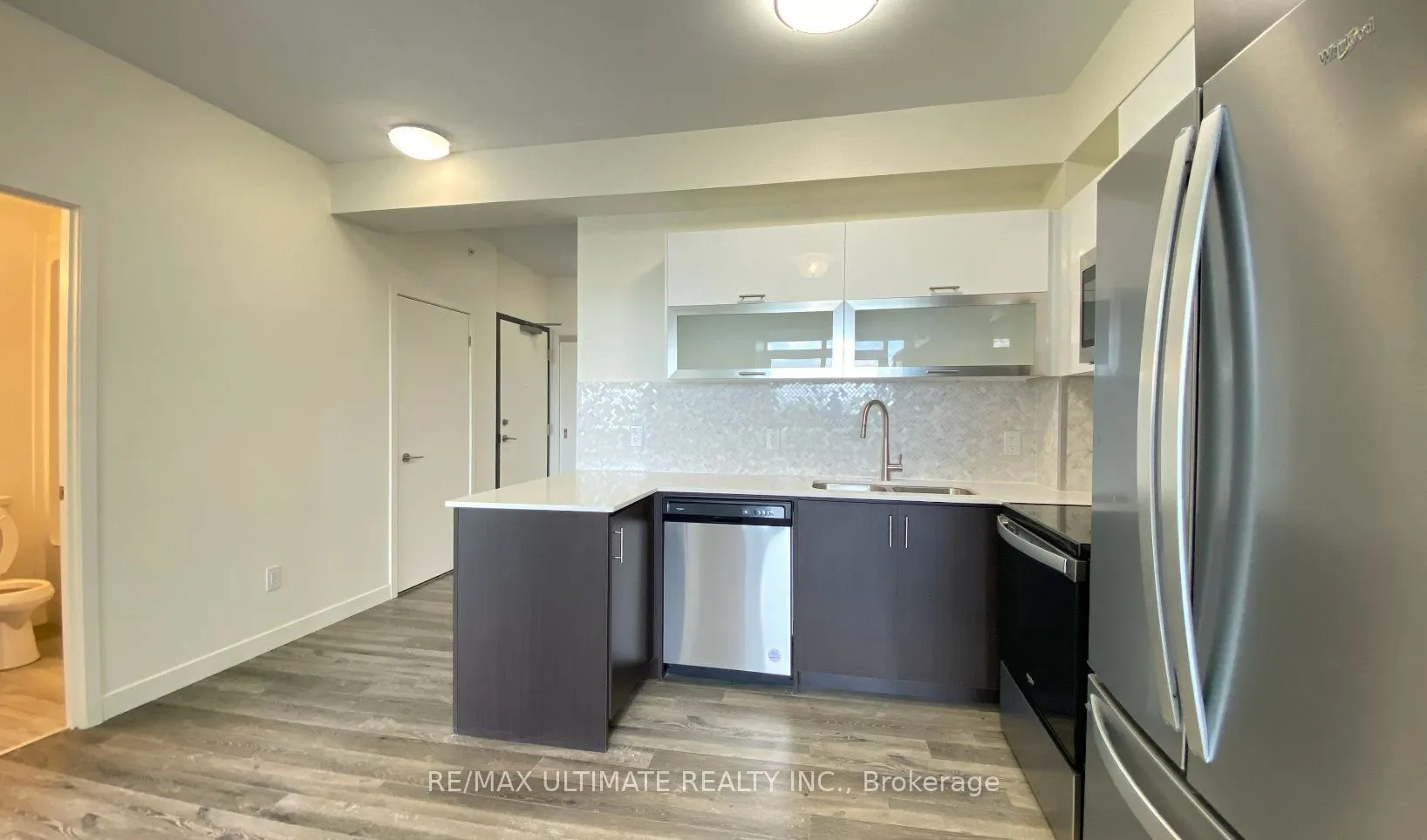 128 King Street N #710