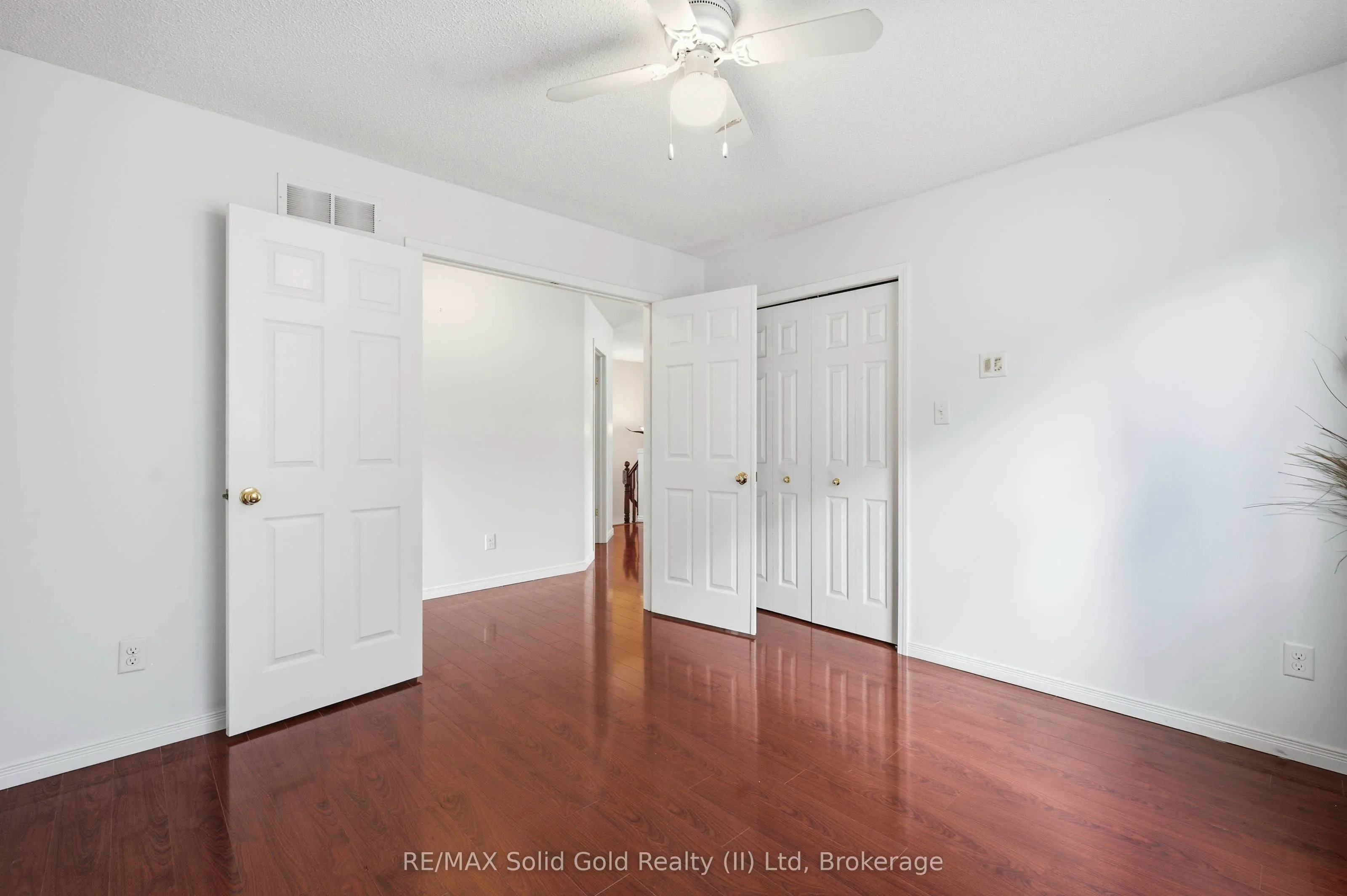 324 Beaumont Crescent