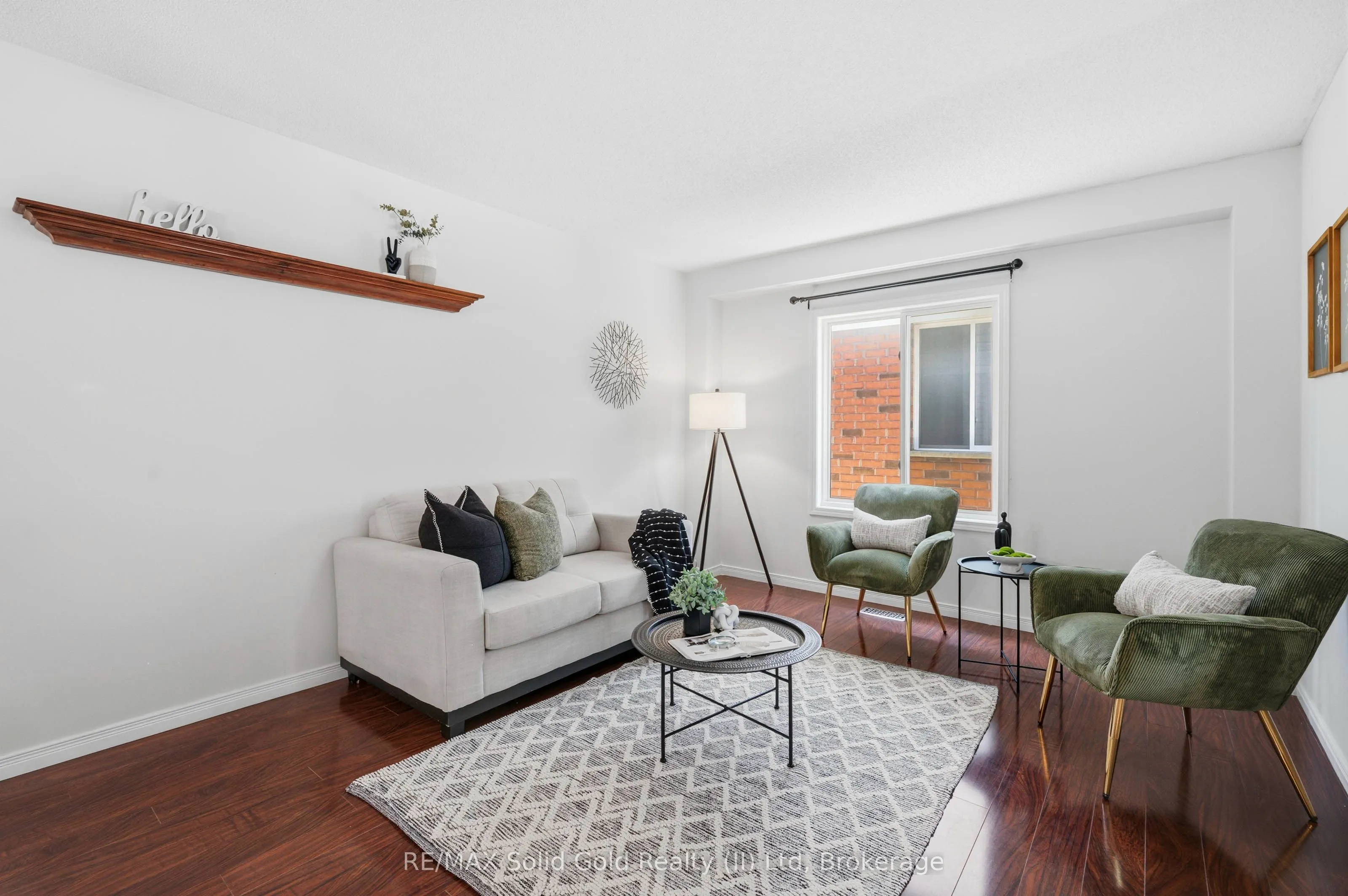 324 Beaumont Crescent