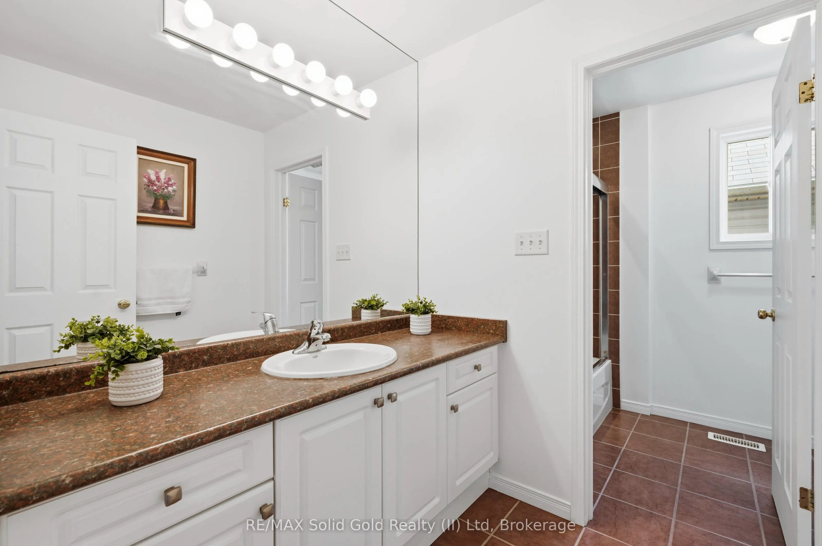 324 Beaumont Crescent