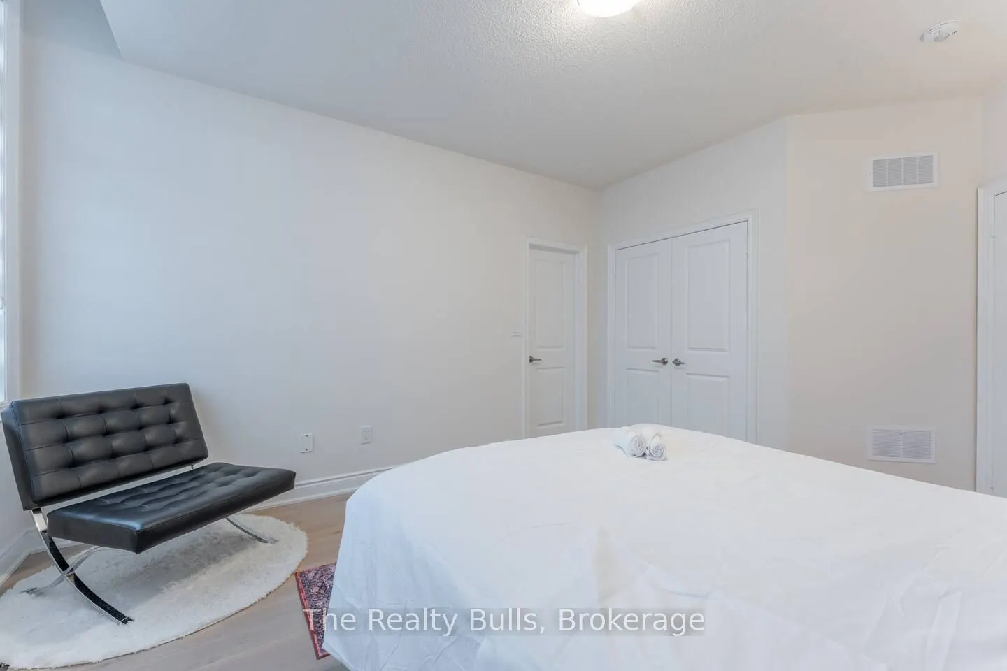 89 GLEDHILL Crescent