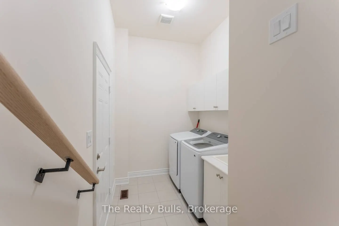 89 GLEDHILL Crescent