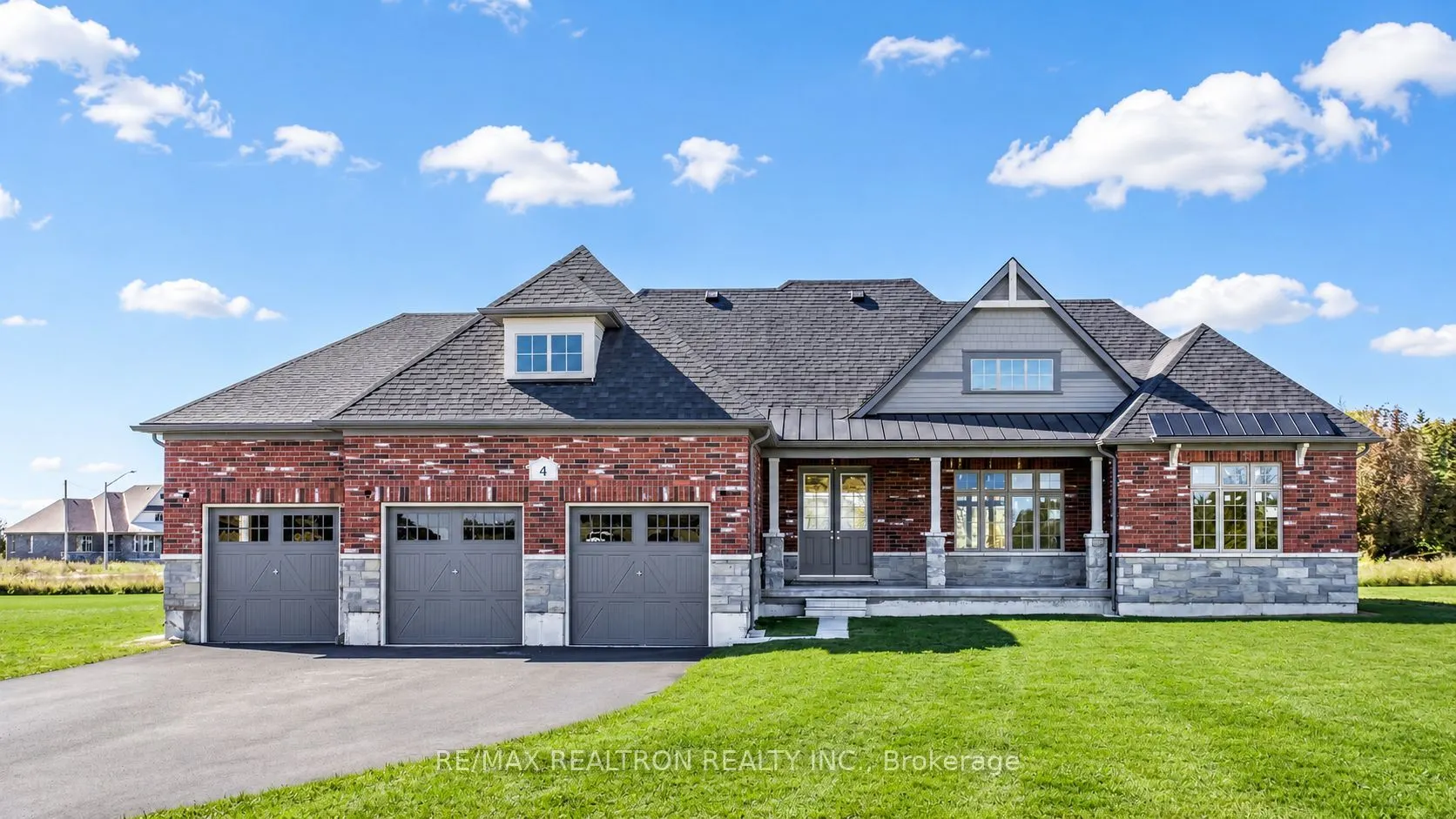4 Bay Vista Gate
