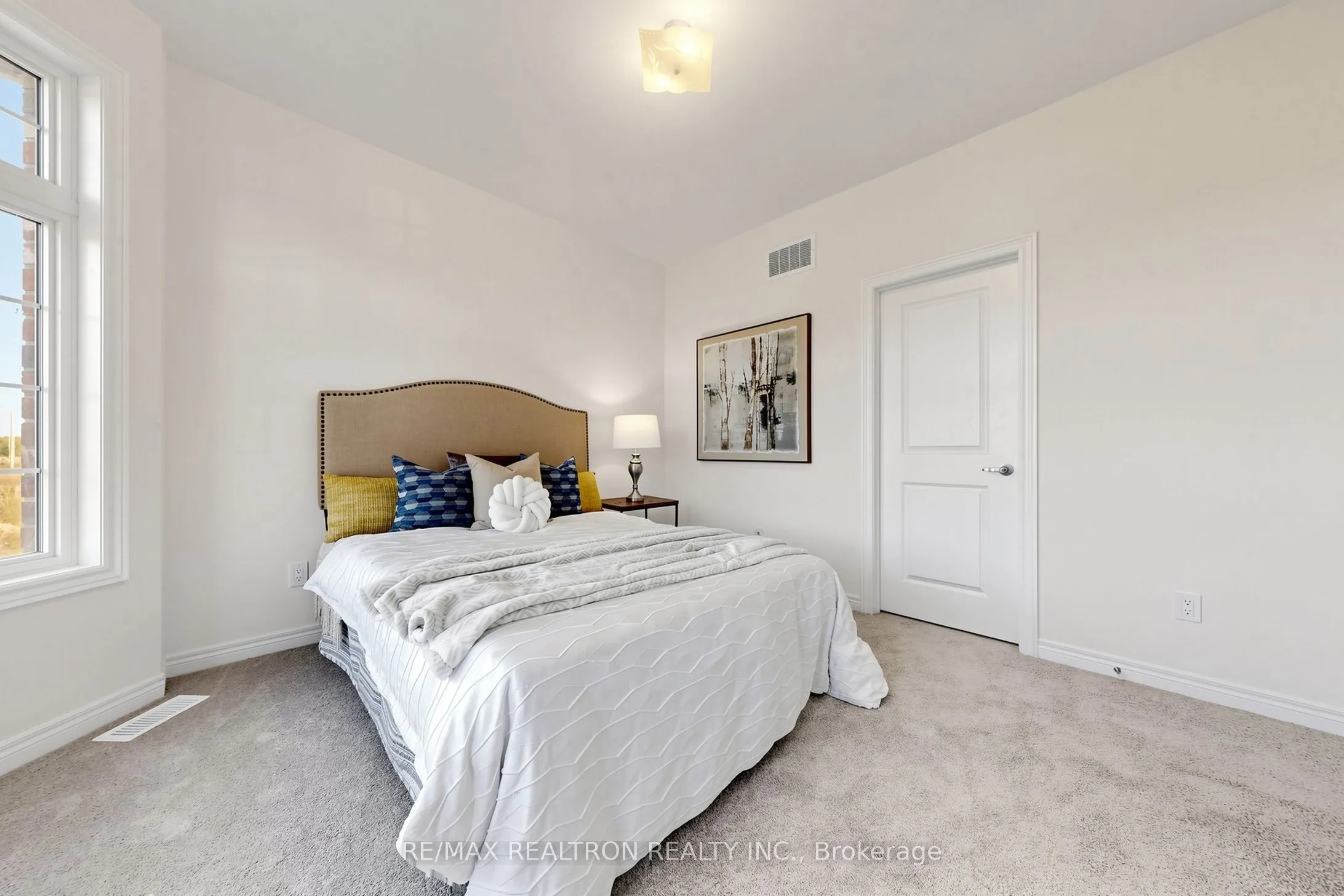 10 Cassandra Avenue