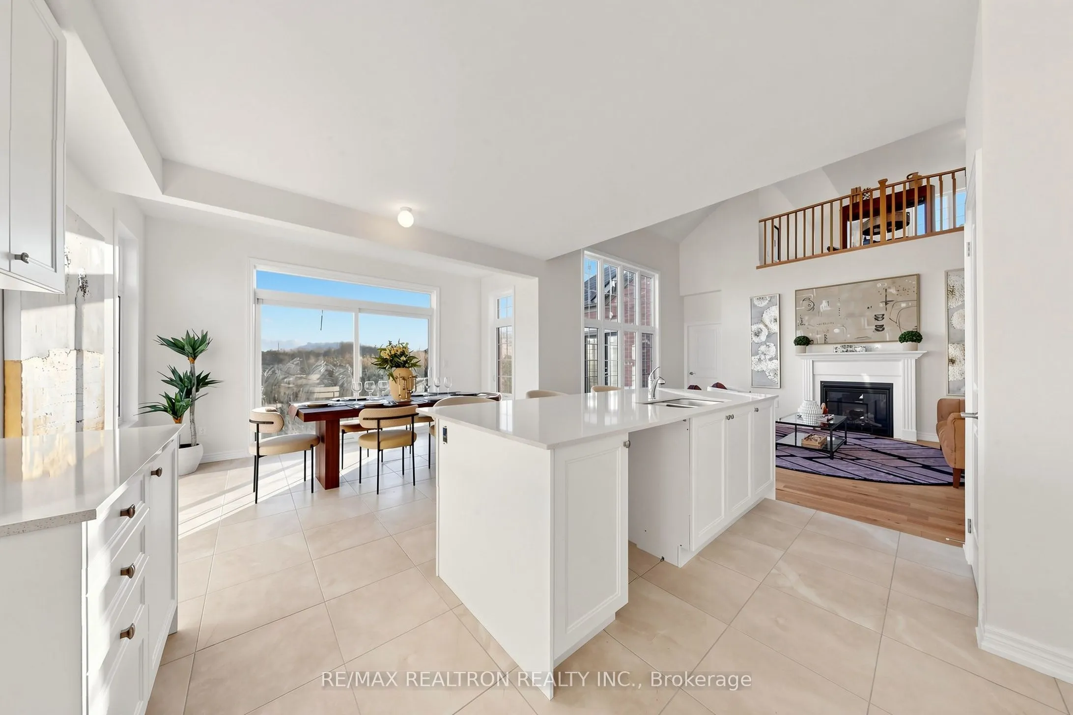 10 Cassandra Avenue