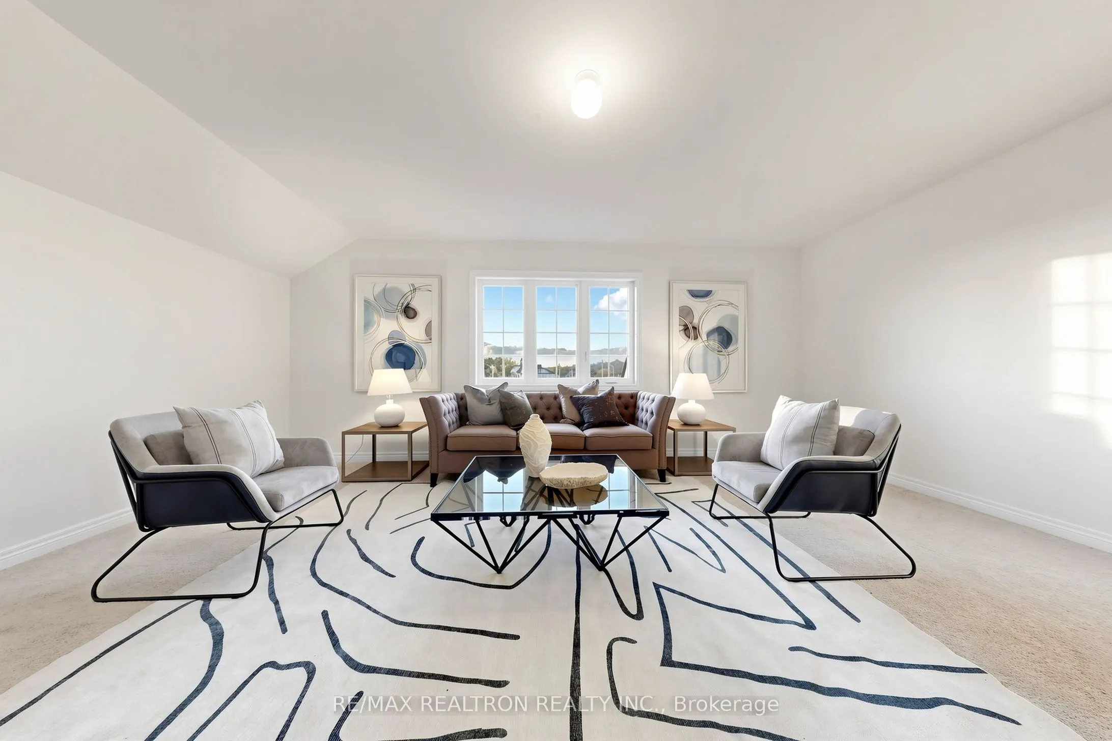 10 Cassandra Avenue