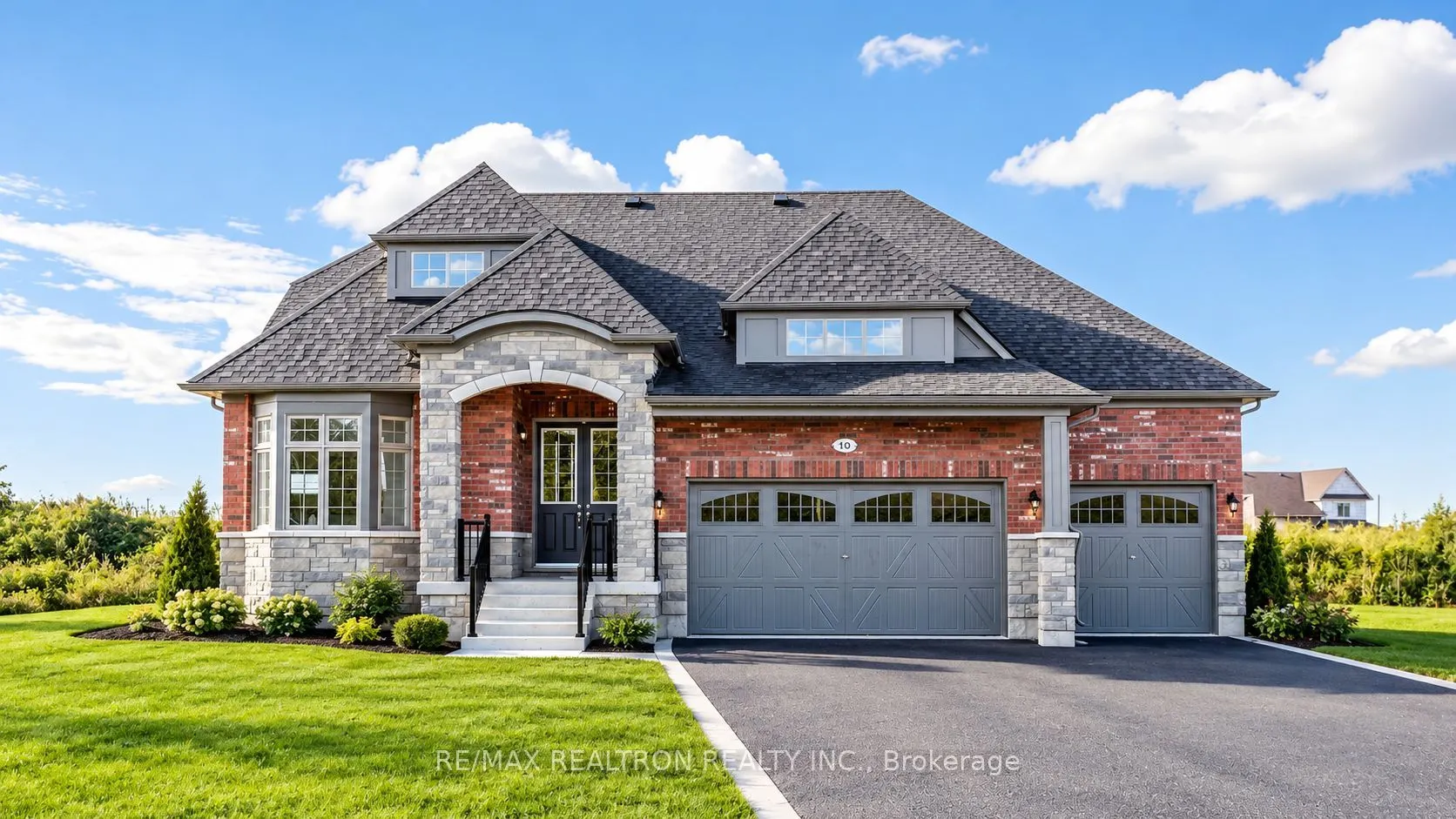 10 Cassandra Avenue
