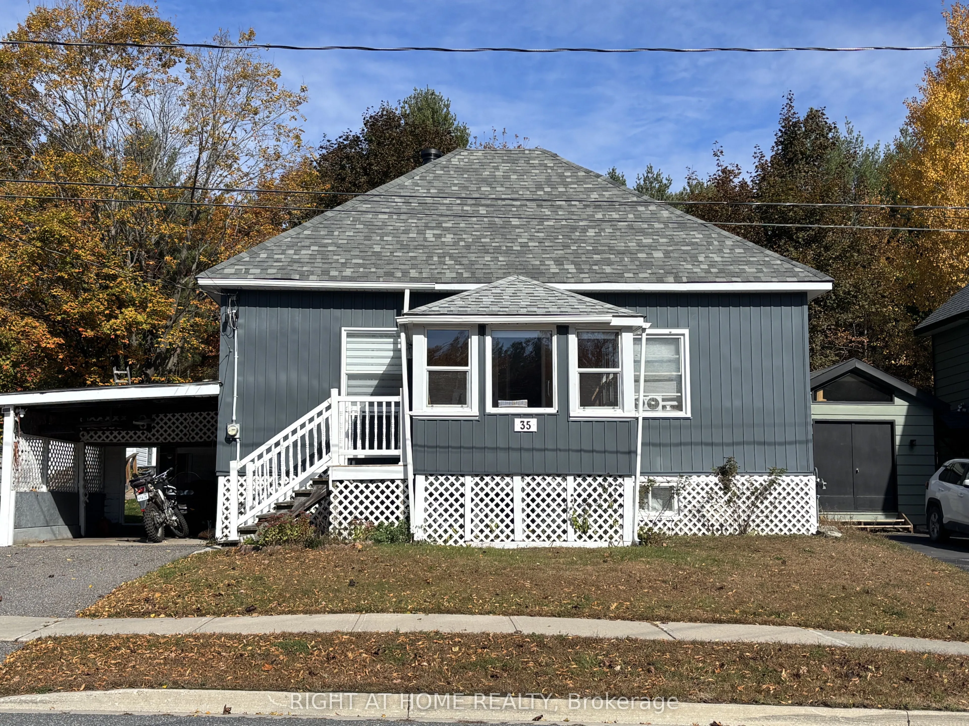 35 Cascade Street