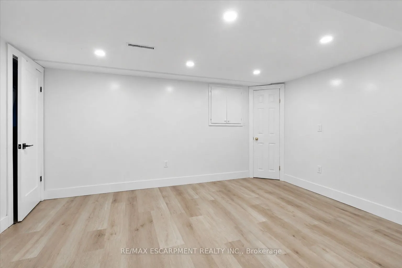 37 Lilacside Drive