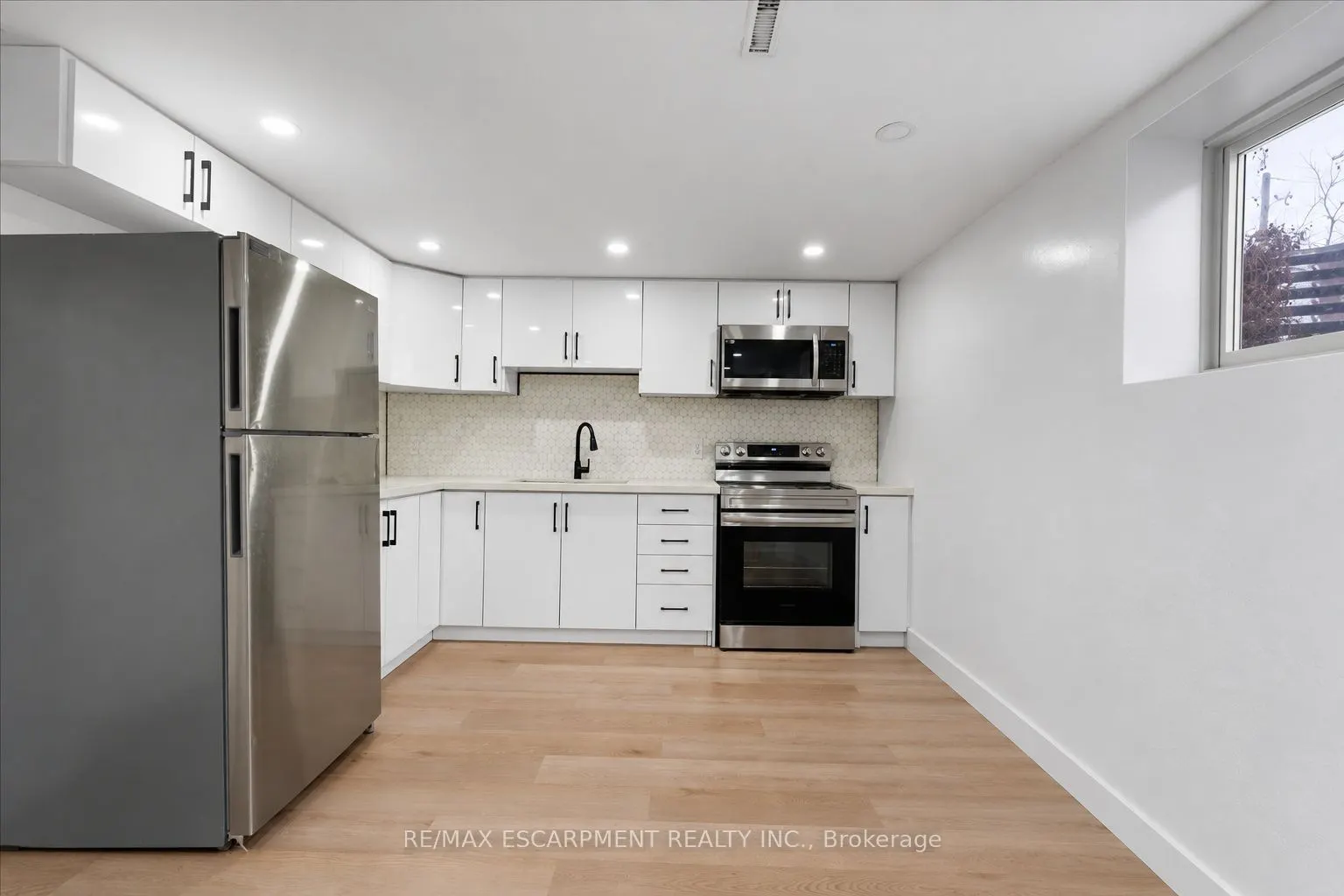 37 Lilacside Drive