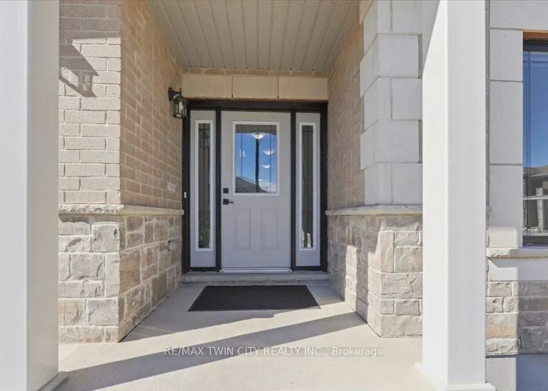 905 Broadacre Place