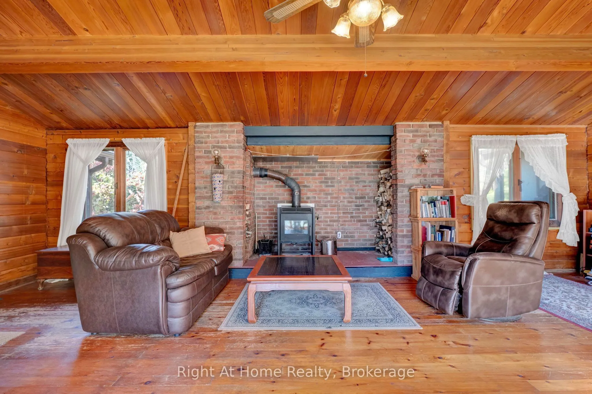 570 Meadowview Road
