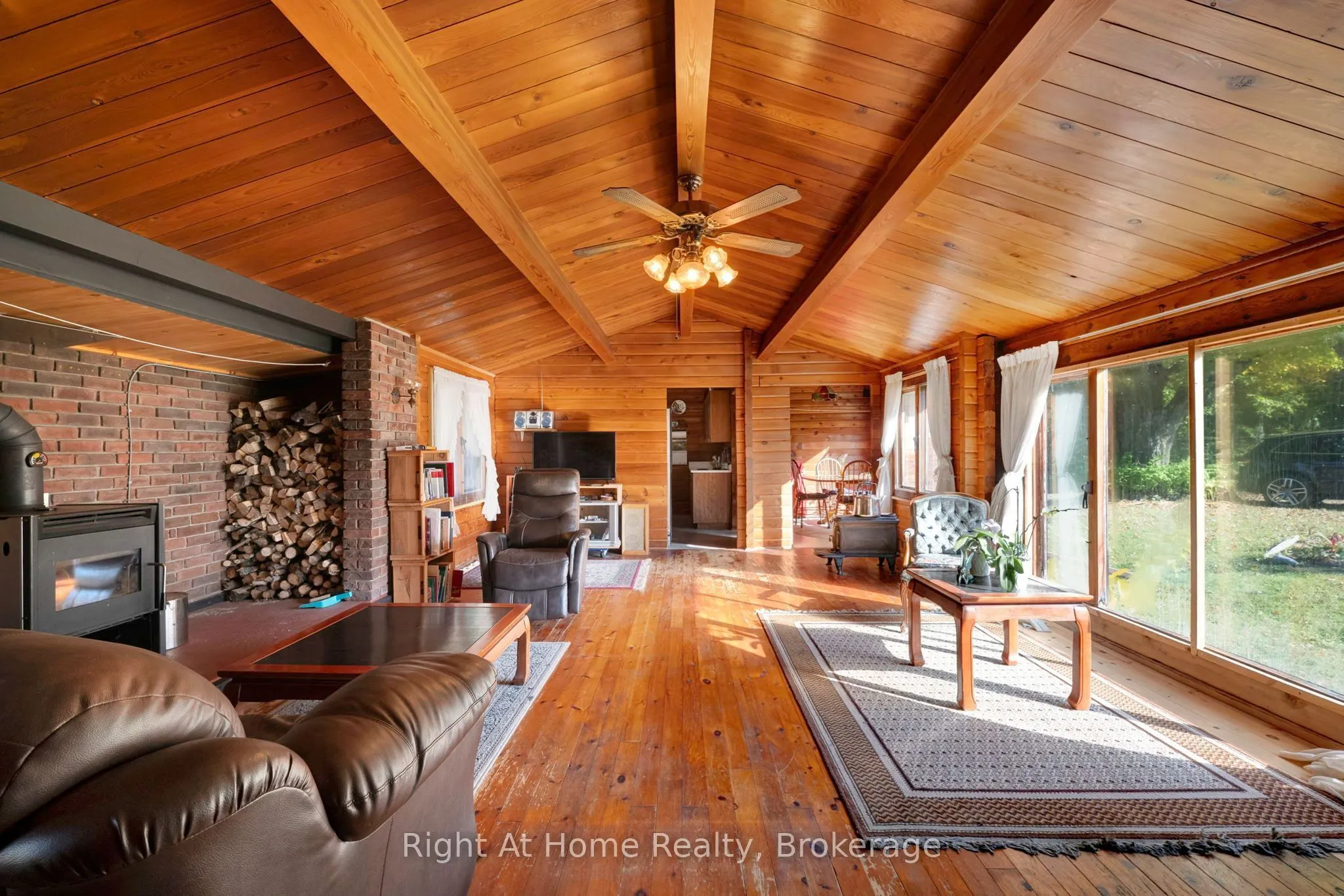 570 Meadowview Road