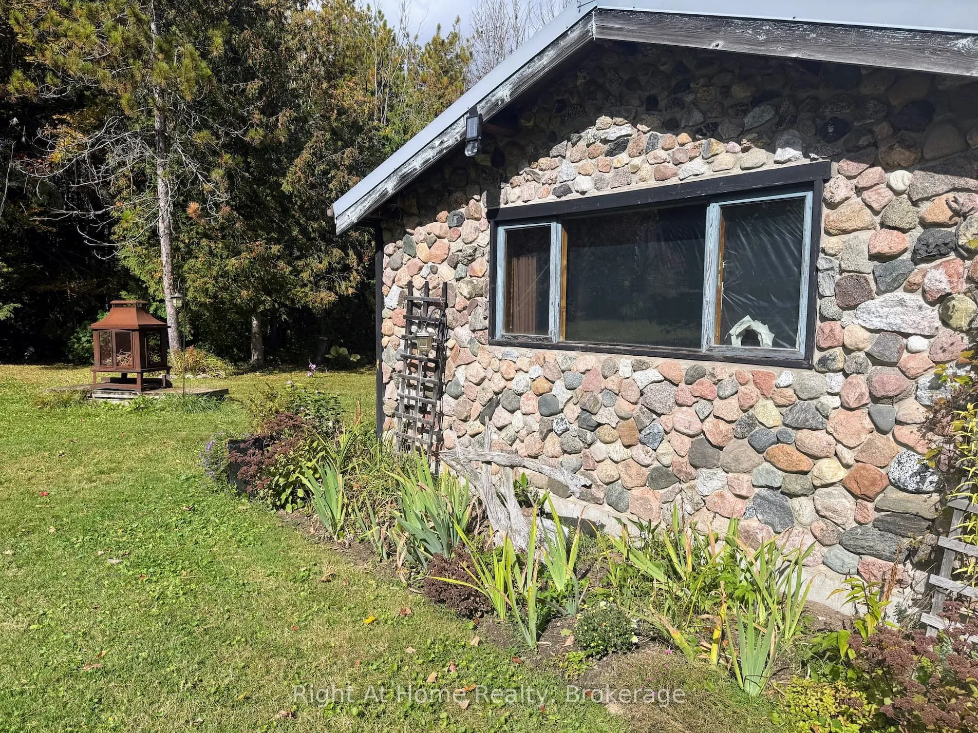 570 Meadowview Road