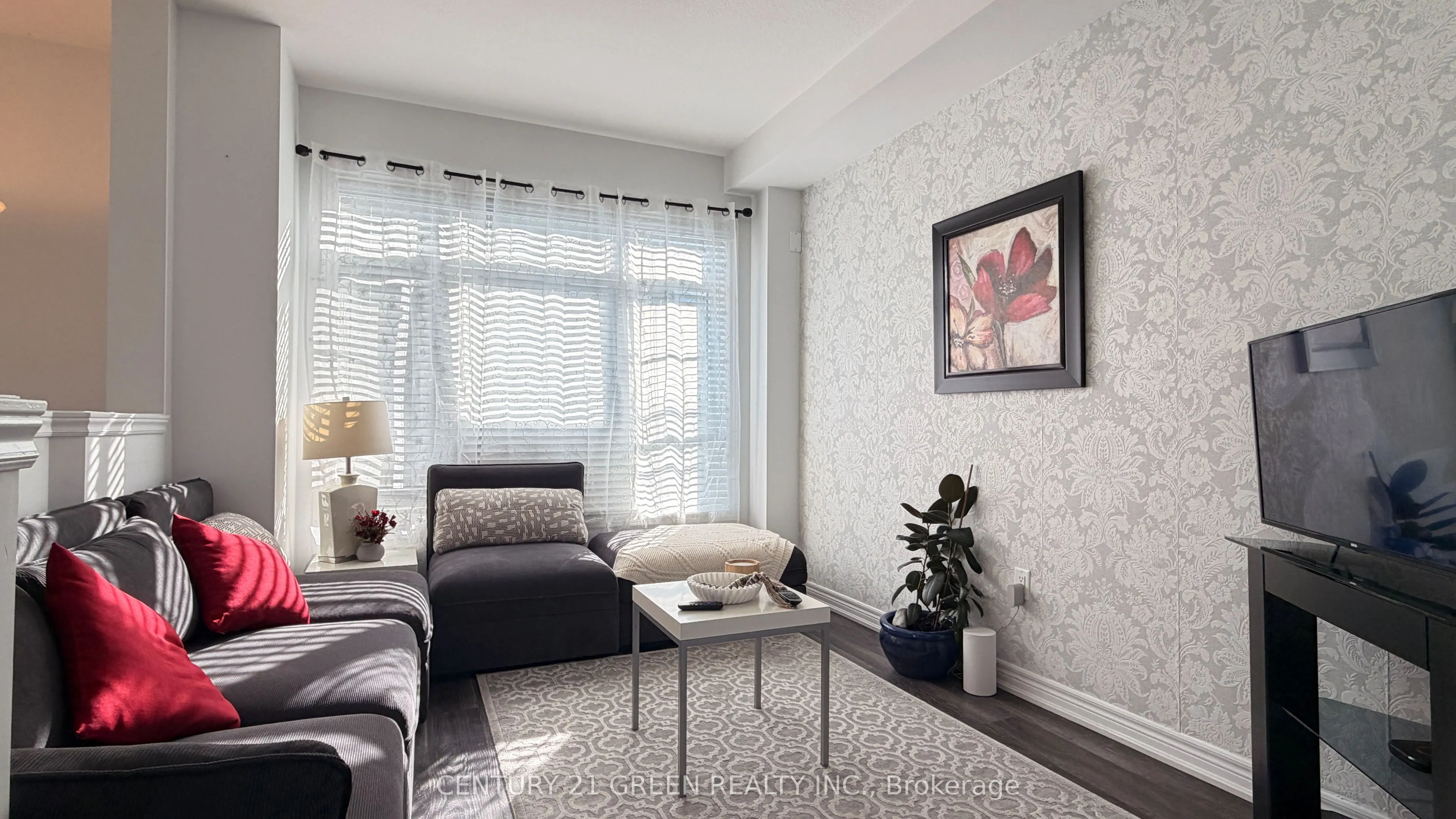575 Woodward Avenue #11