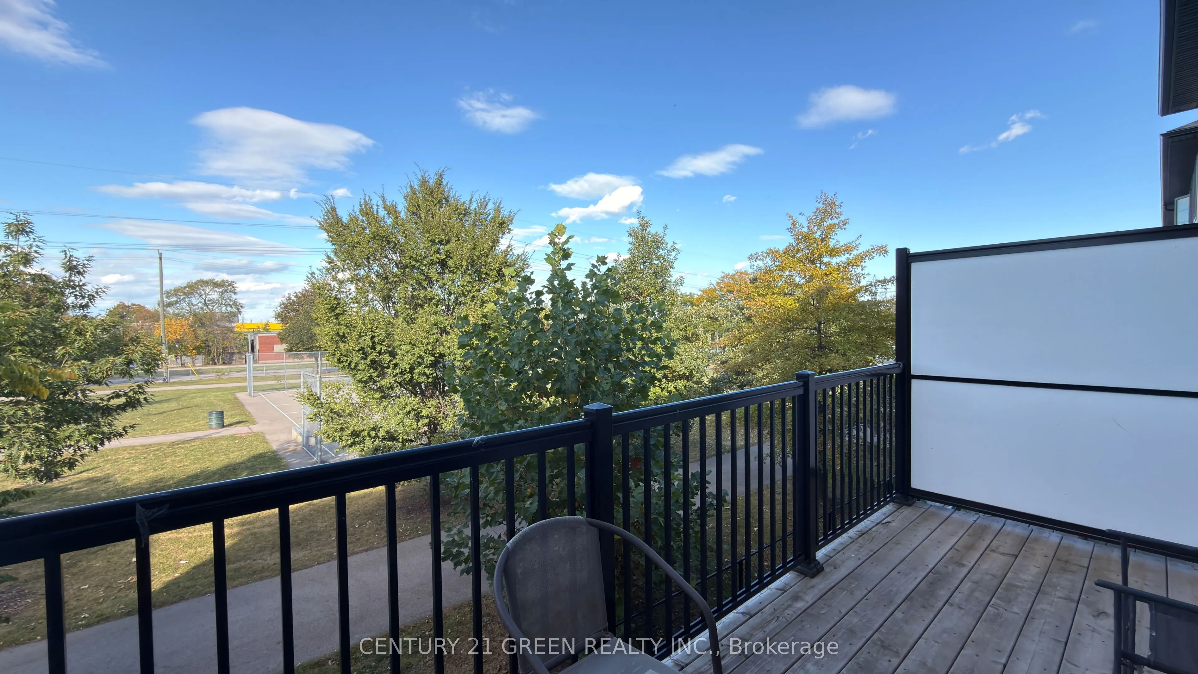 575 Woodward Avenue #11