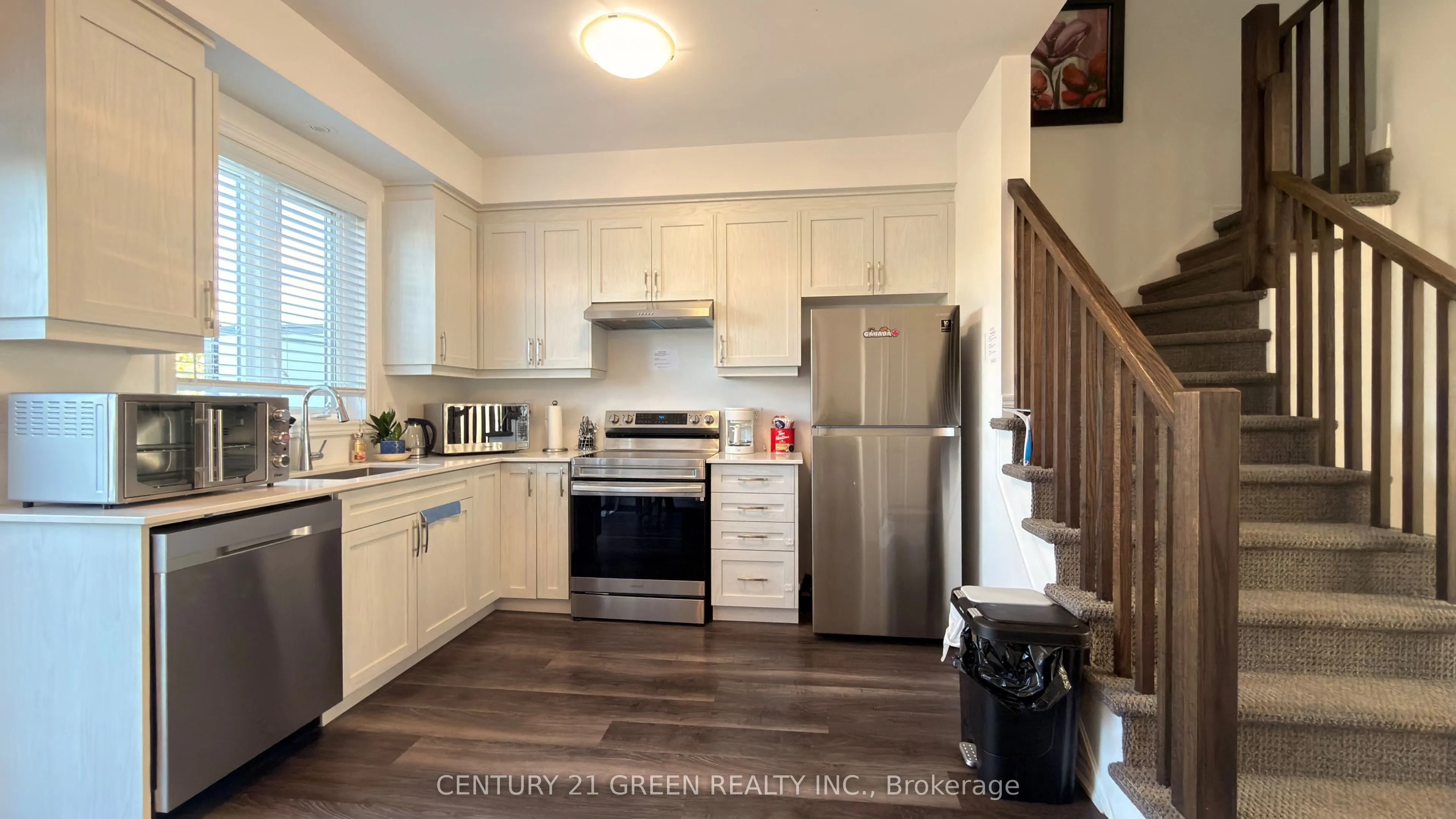 575 Woodward Avenue #11