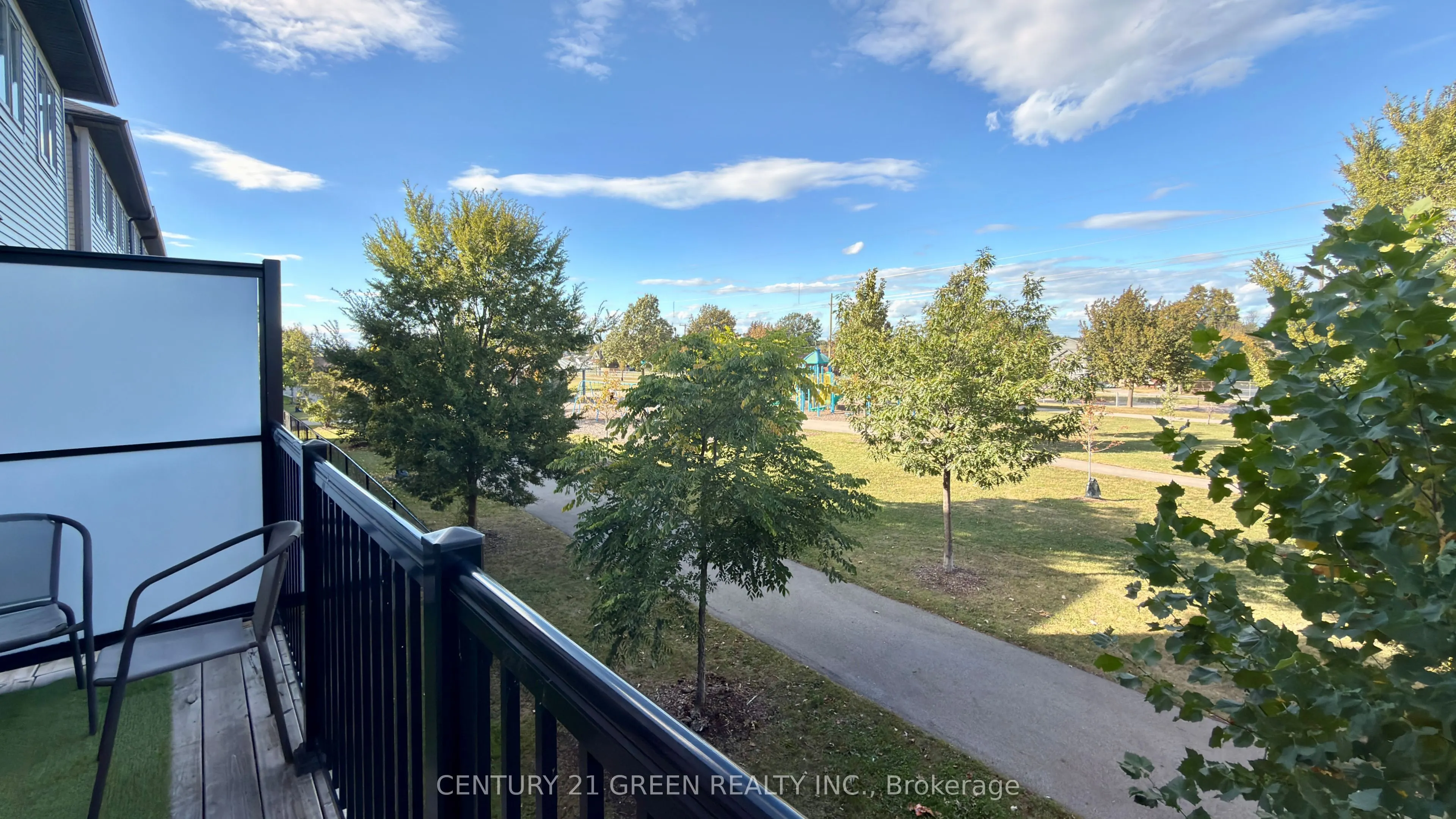 575 Woodward Avenue #11