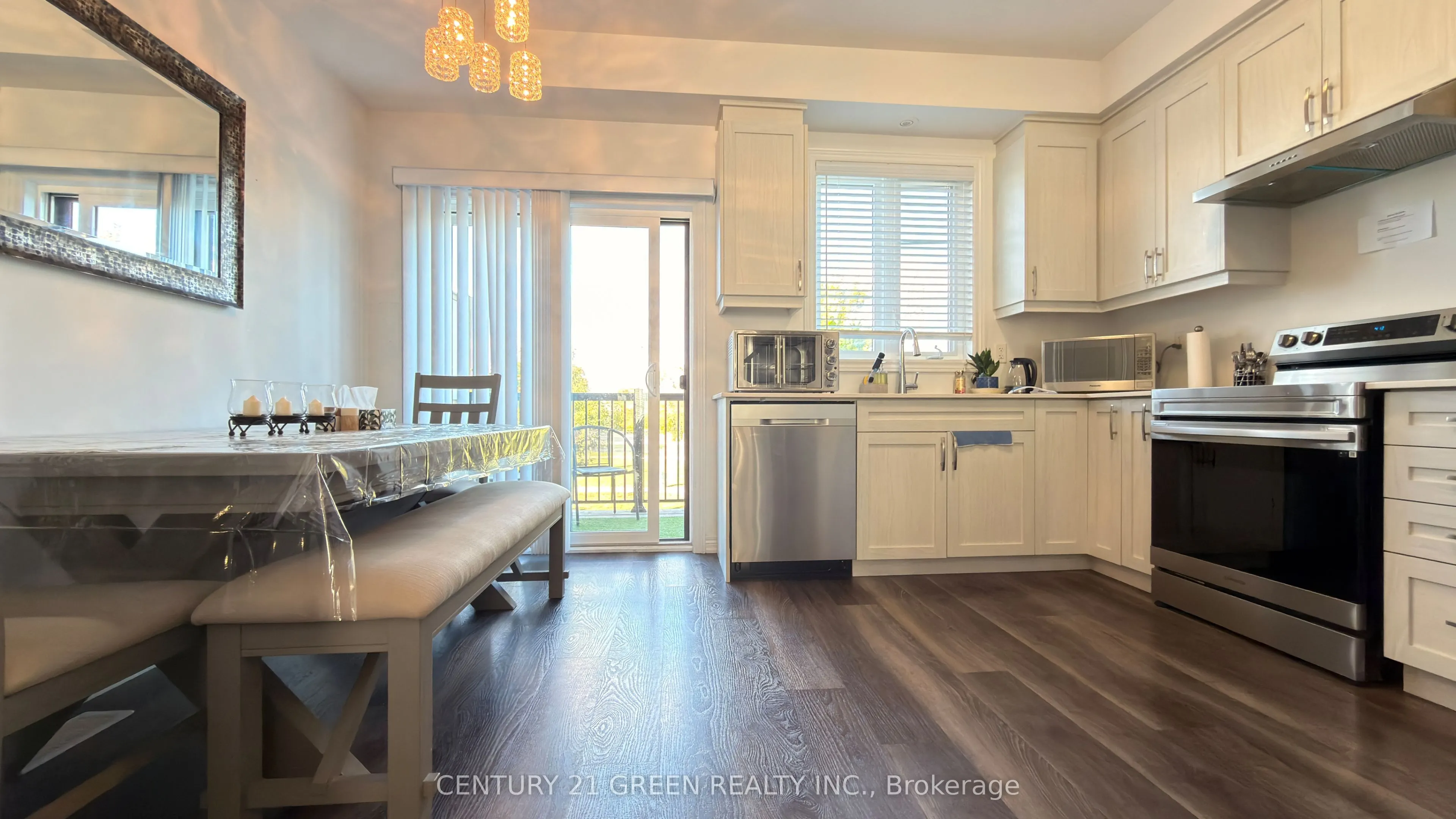 575 Woodward Avenue #11