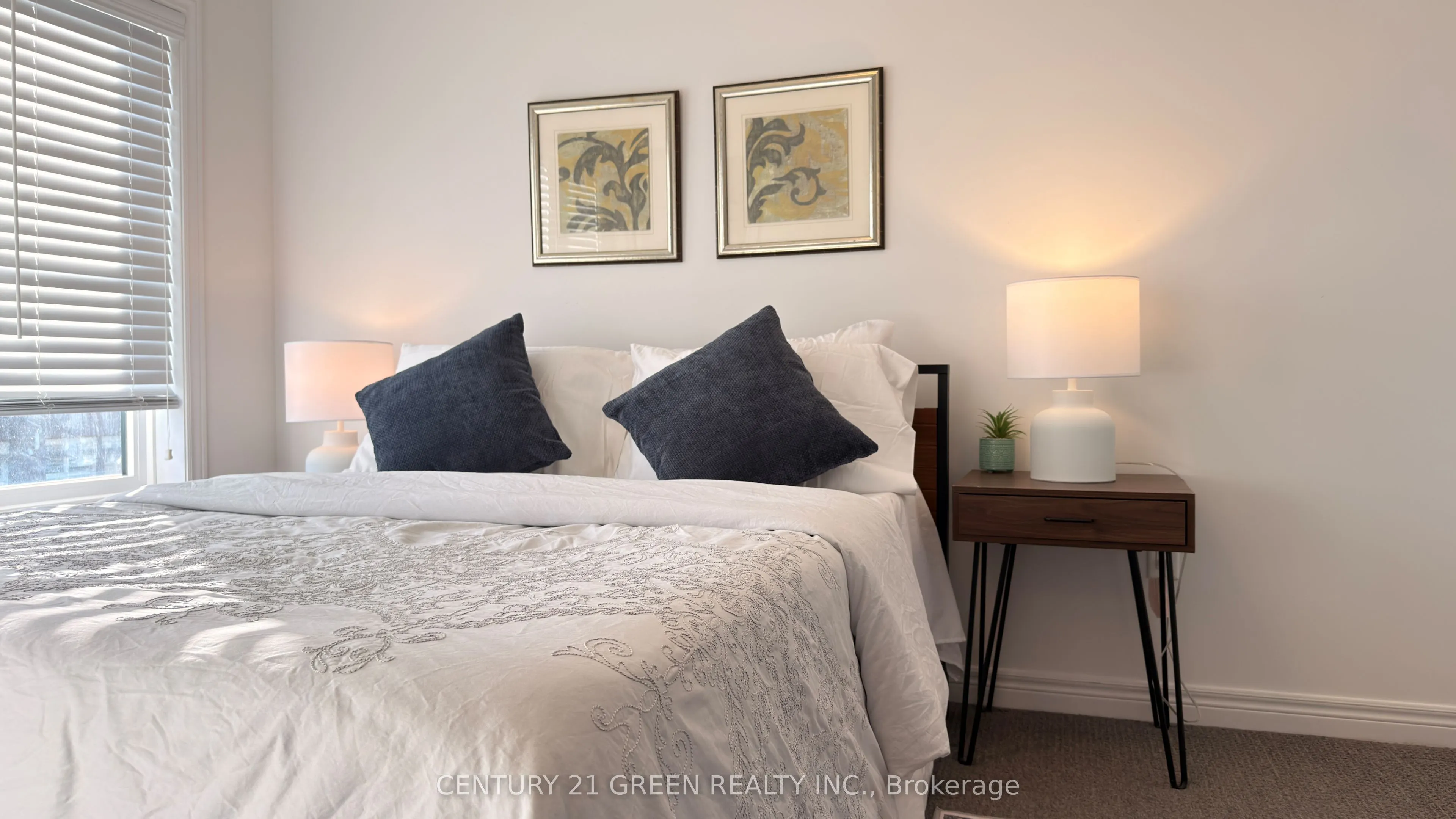 575 Woodward Avenue #11