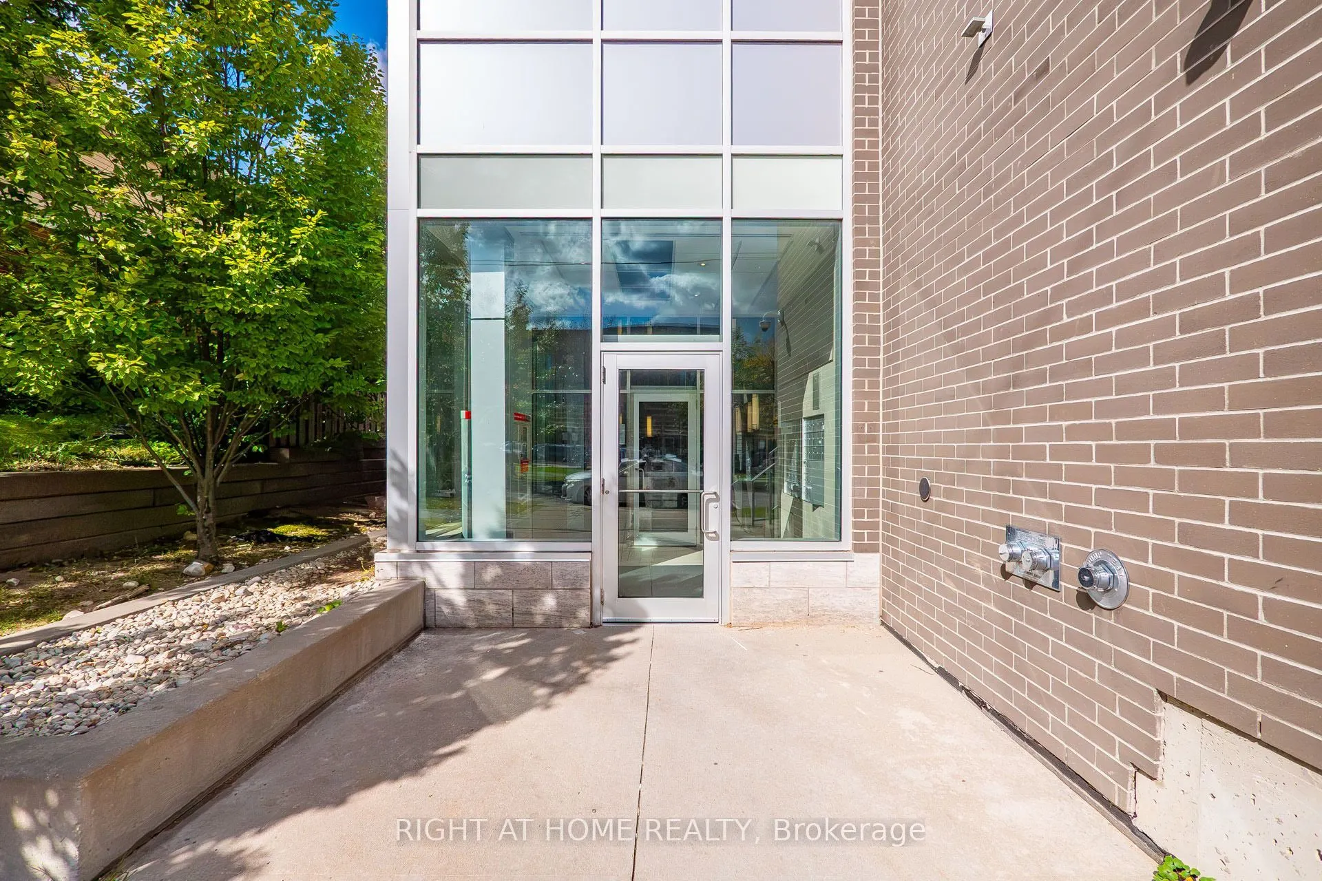62 Balsam Street #B508