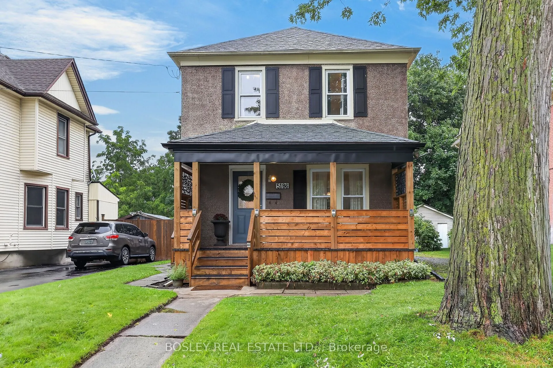 5186 Mcglashan Crescent