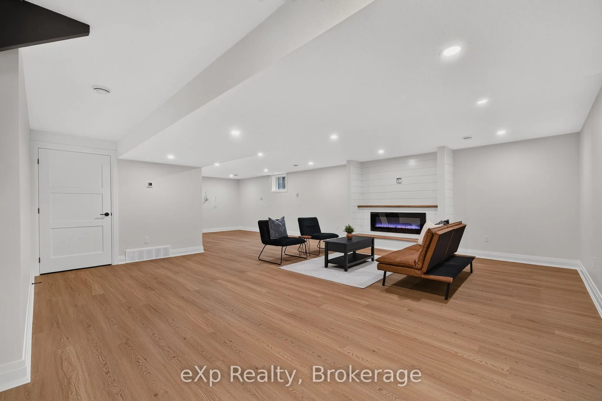 167 Margaret Street S