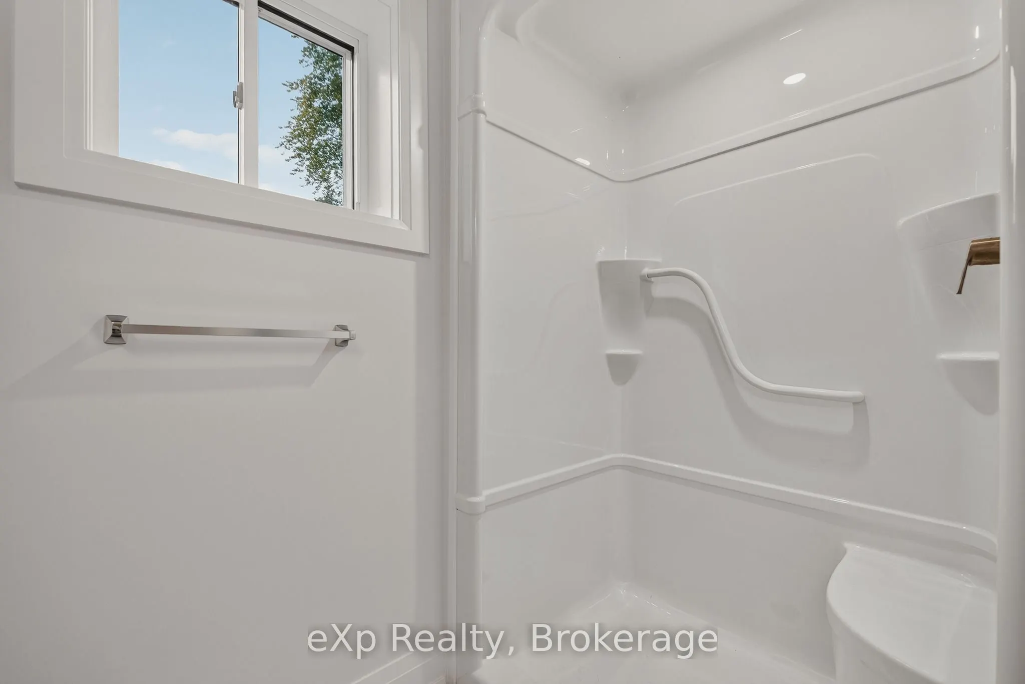 167 Margaret Street S