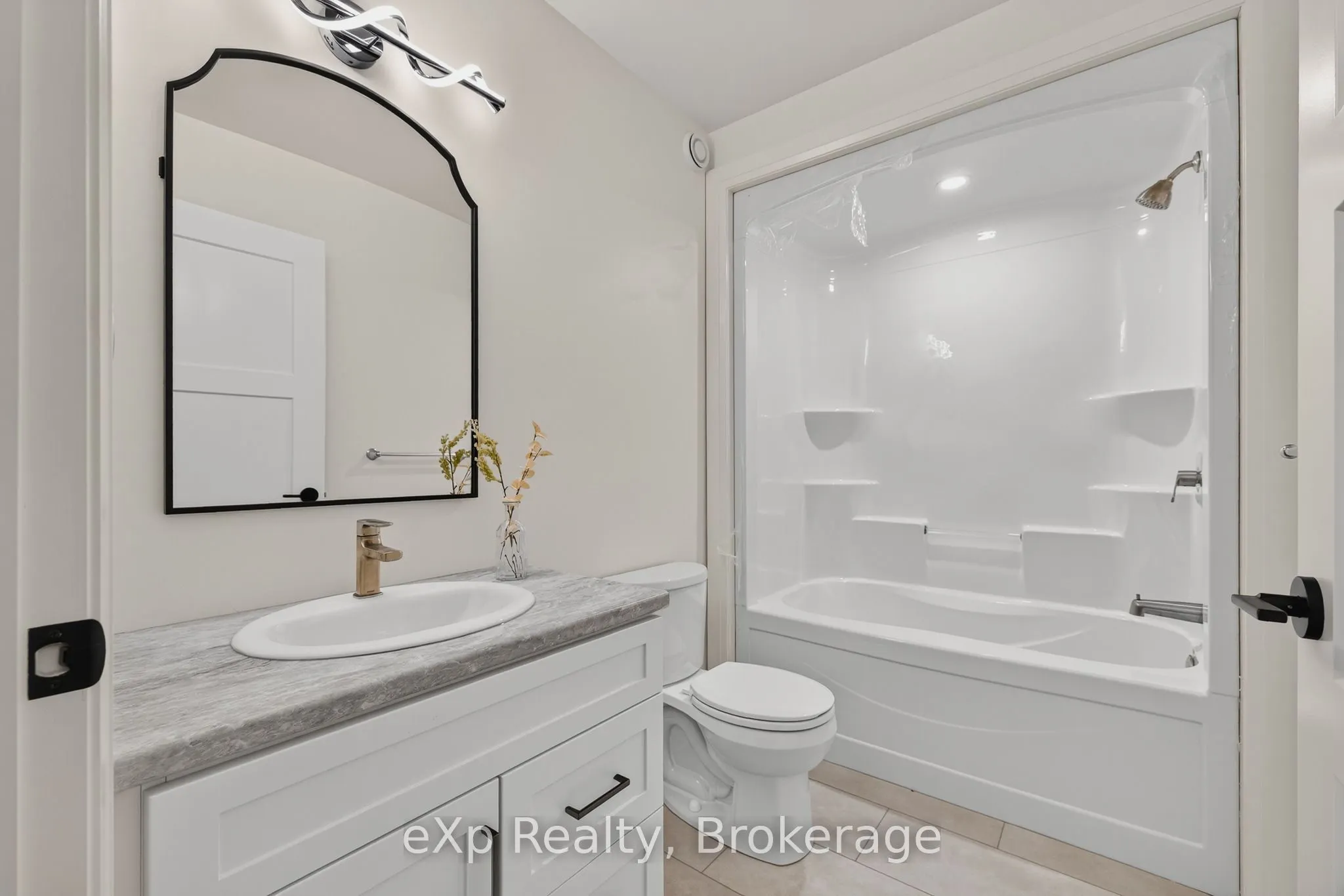 167 Margaret Street S
