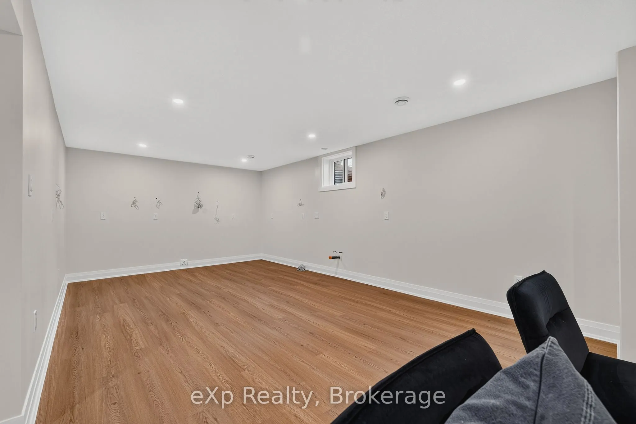 167 Margaret Street S