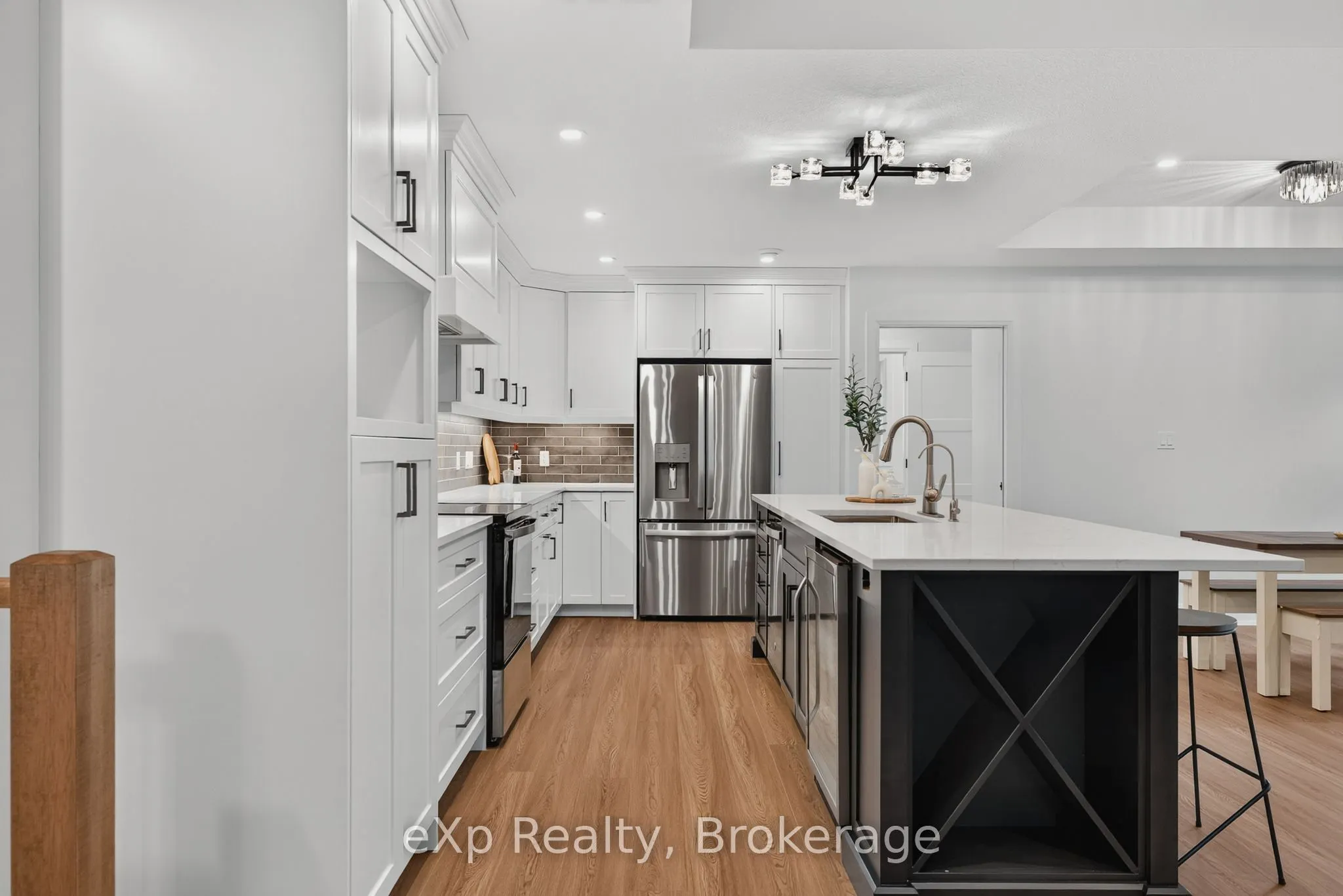 167 Margaret Street S