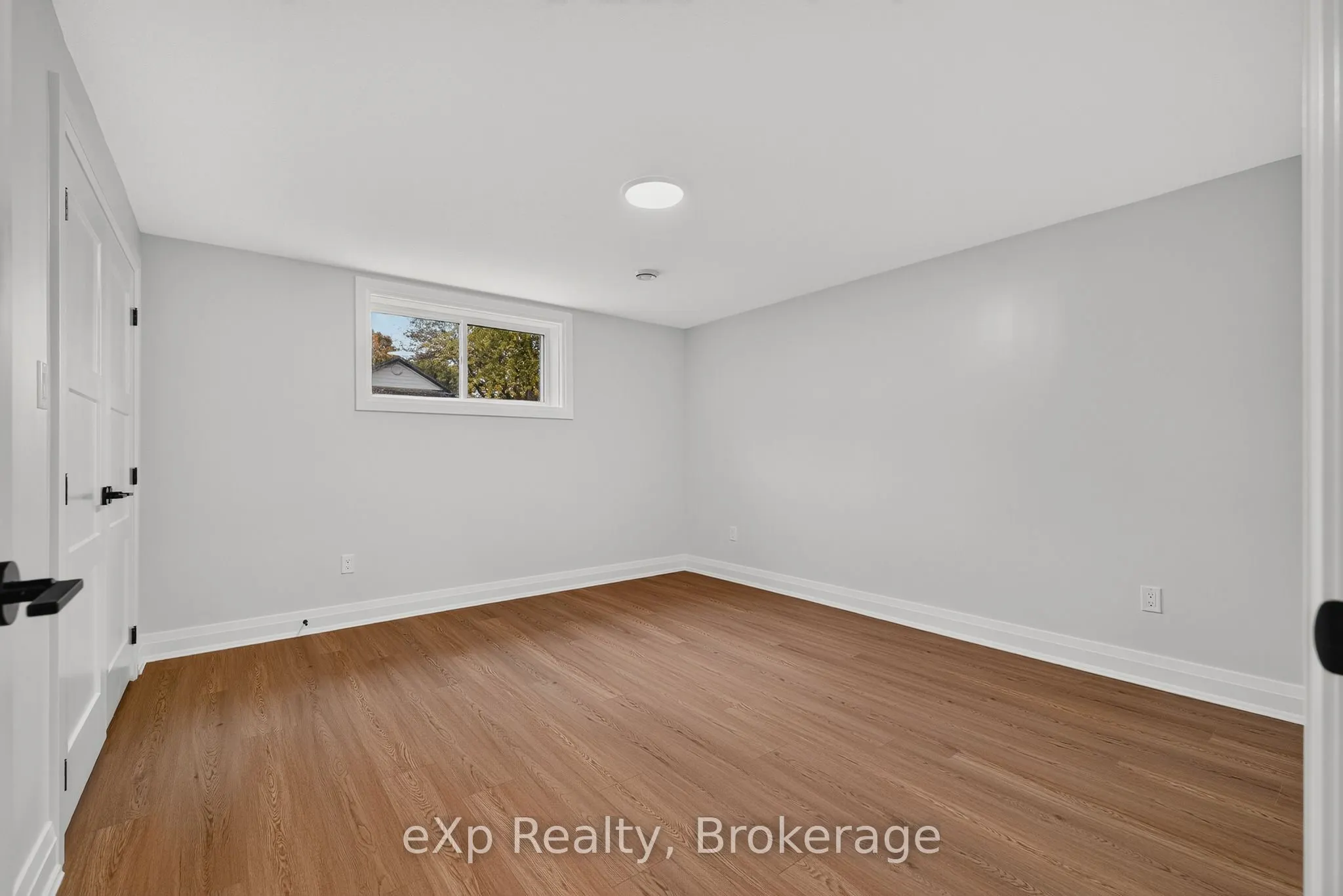 167 Margaret Street S