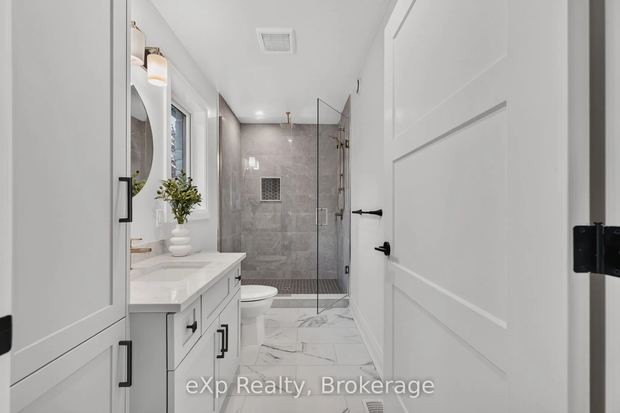167 Margaret Street S