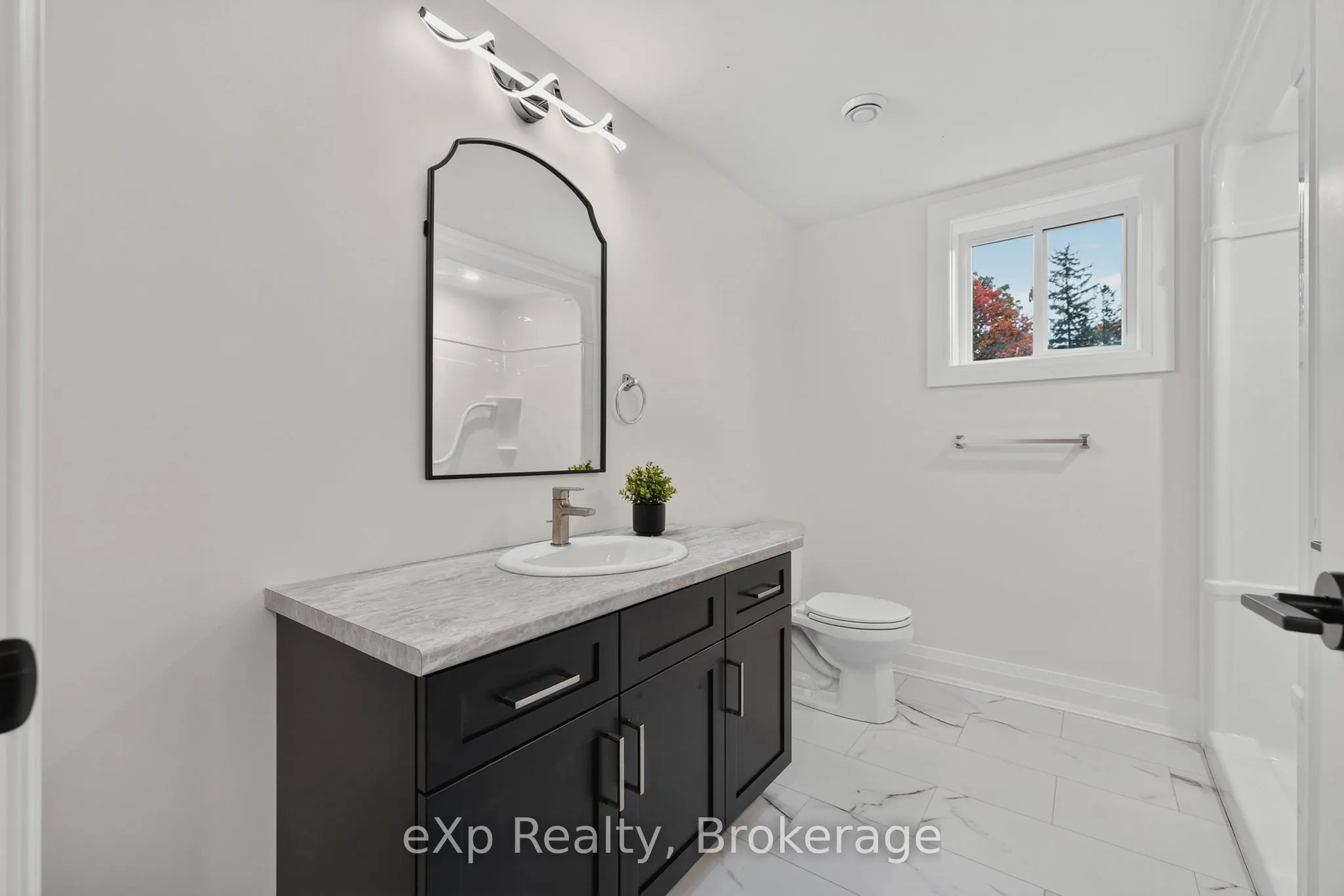 167 Margaret Street S