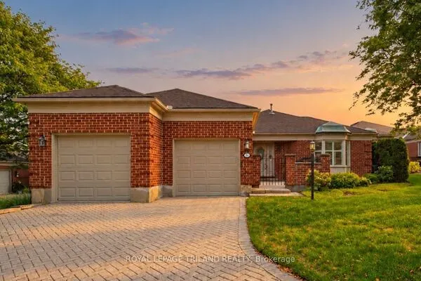 60 Rosecliffe Crescent #8