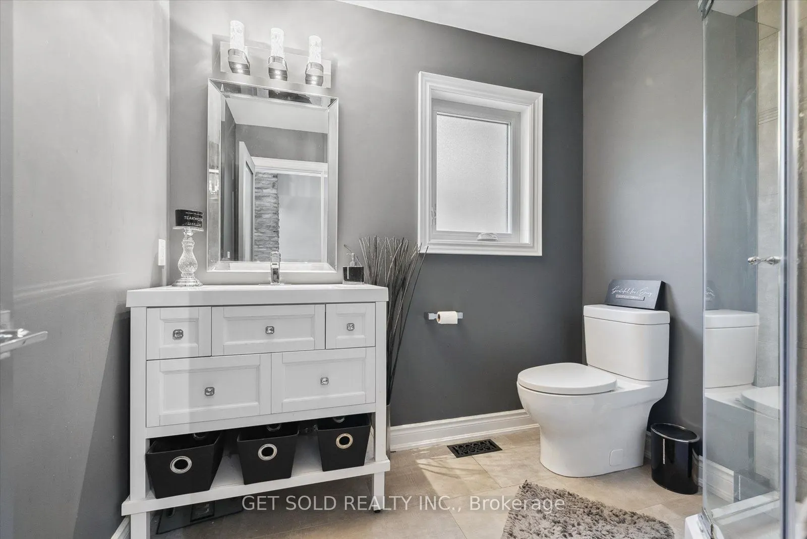 11 Fieldway Court